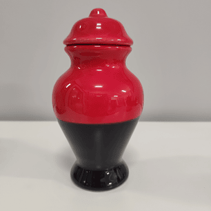 Quartinha de loiça vermelha/preta sem asa - 18cm (Exu/Malandro)