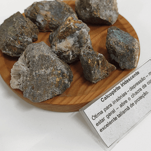 Calcopirite Iridescente (cristal português)