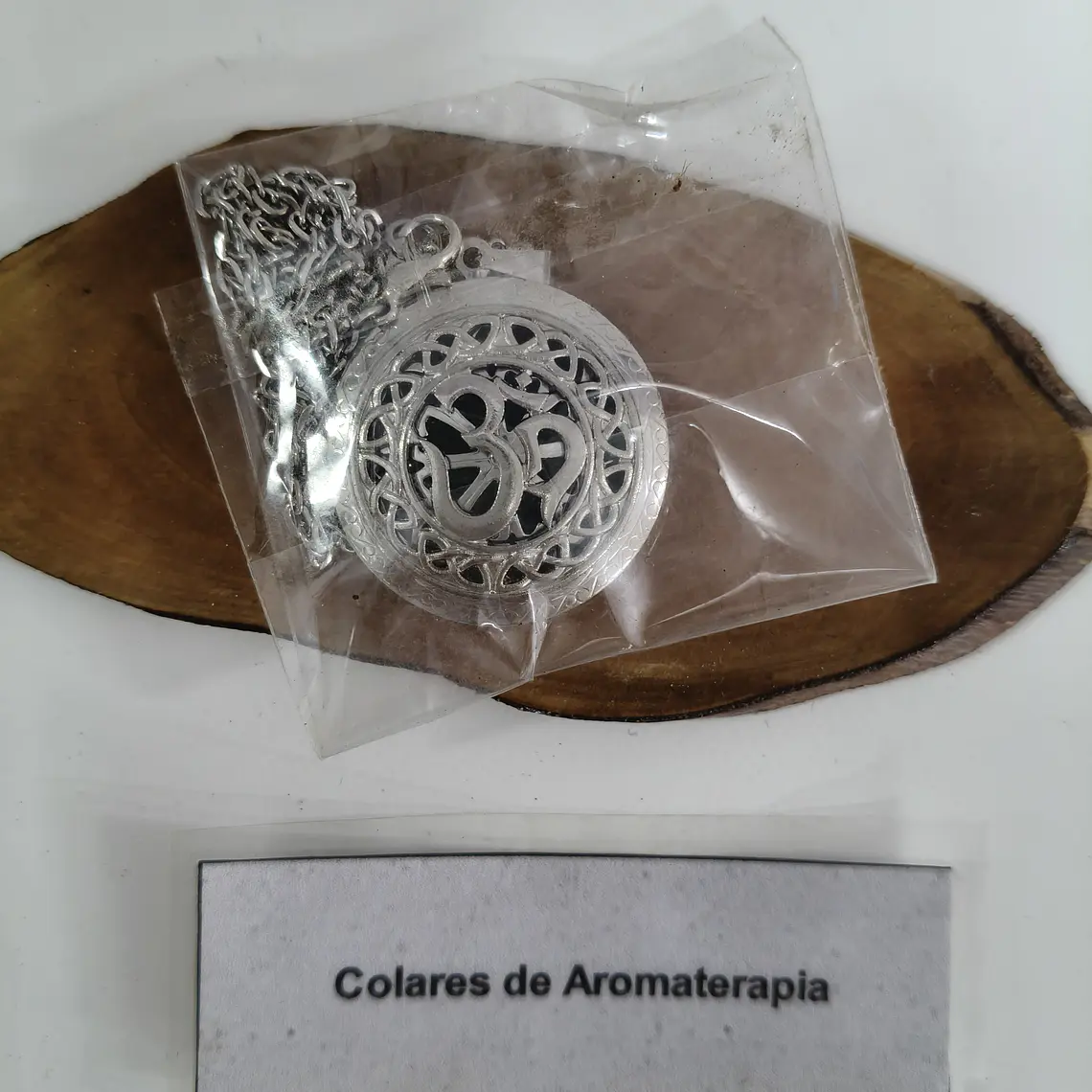 Colar de Aromaterapia | OM 1