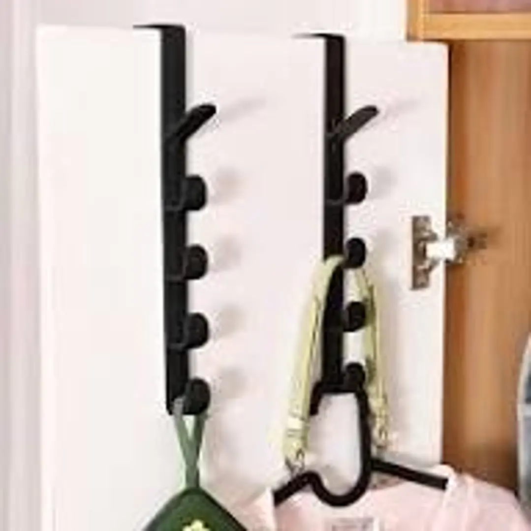 GANCHO COLGADOR ROPA PUERTA 1