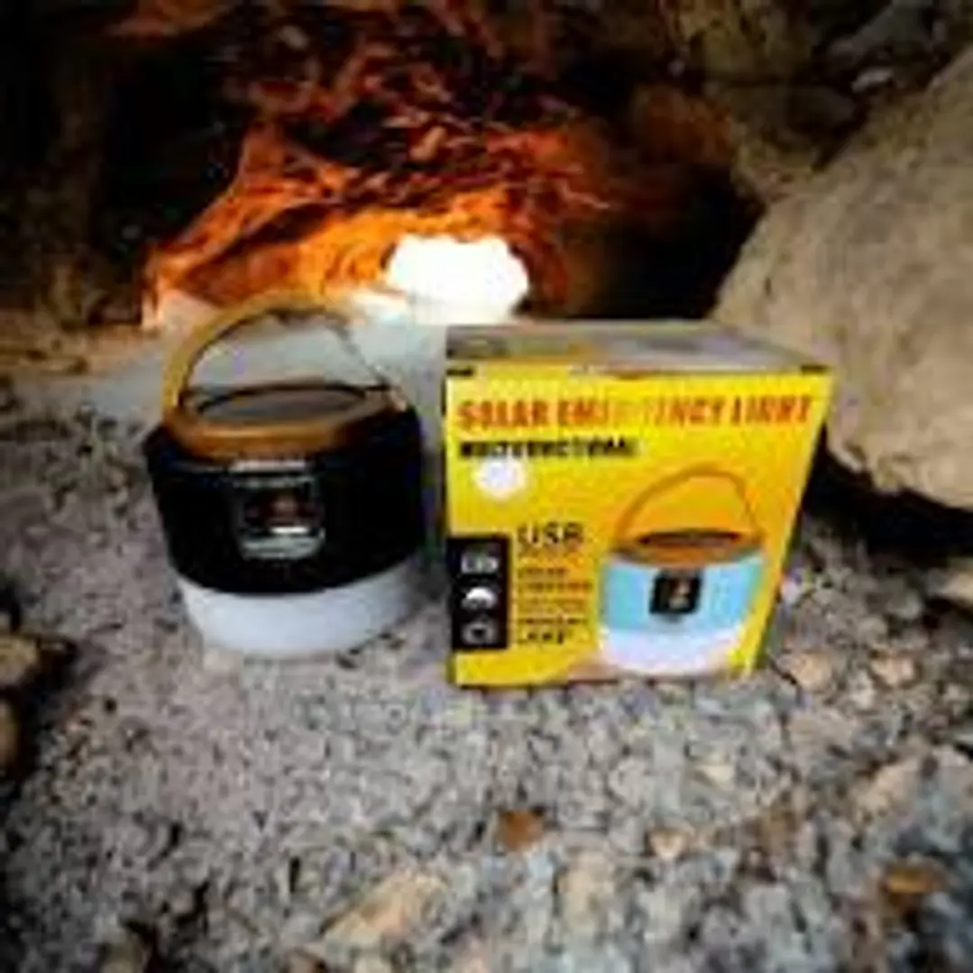 LAMPARA CAMPING SOLAR CON CONTROL REMOTO 3