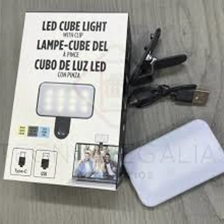 PANEL LUZ REC. PARA CELULAR C/PINZA TIPO C 2