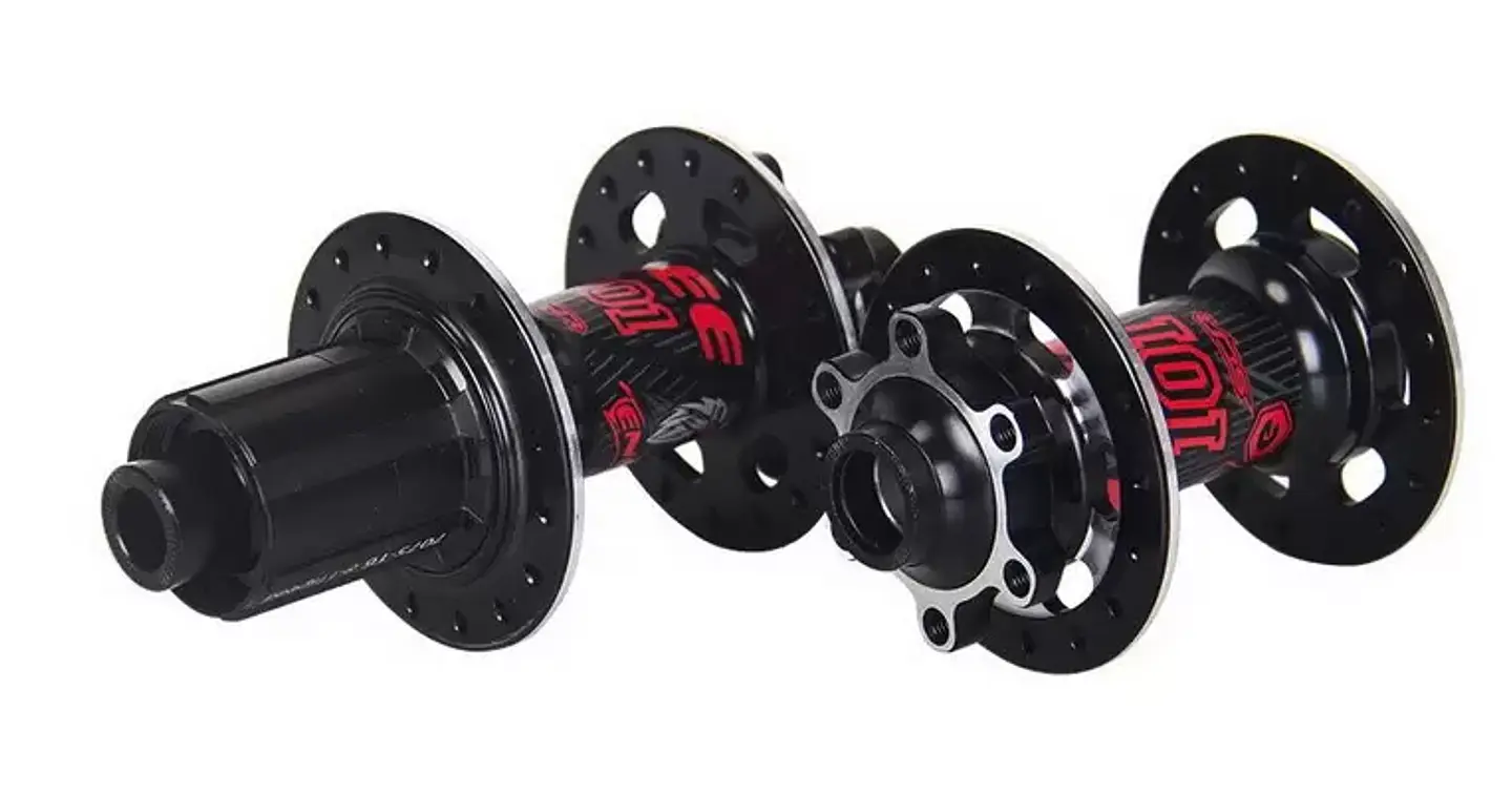 JUEGO DE MAZAS ENLEE DEL. 15X100 Y TRAS 12X142 DE 6 TRINQUETES 2