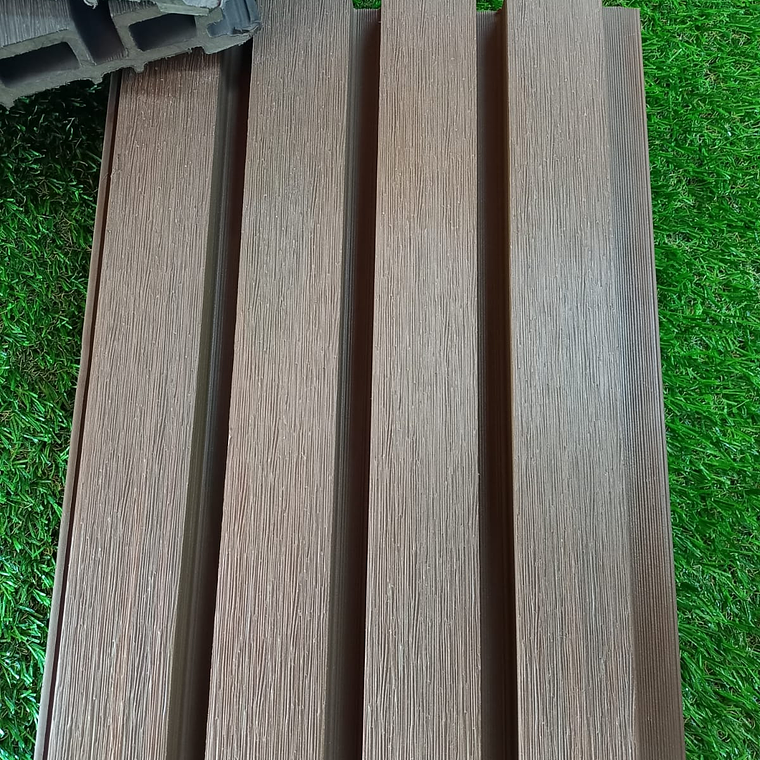 Lambrin exterior Tekno color Teak - precio por m2 1