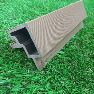 Moldura esquinero o terminación para lambrin exterior color Teak - precio por pieza