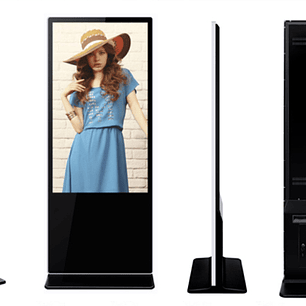 Arriendo Tótem Vertical 55” – Impacto Visual en Gran Formato