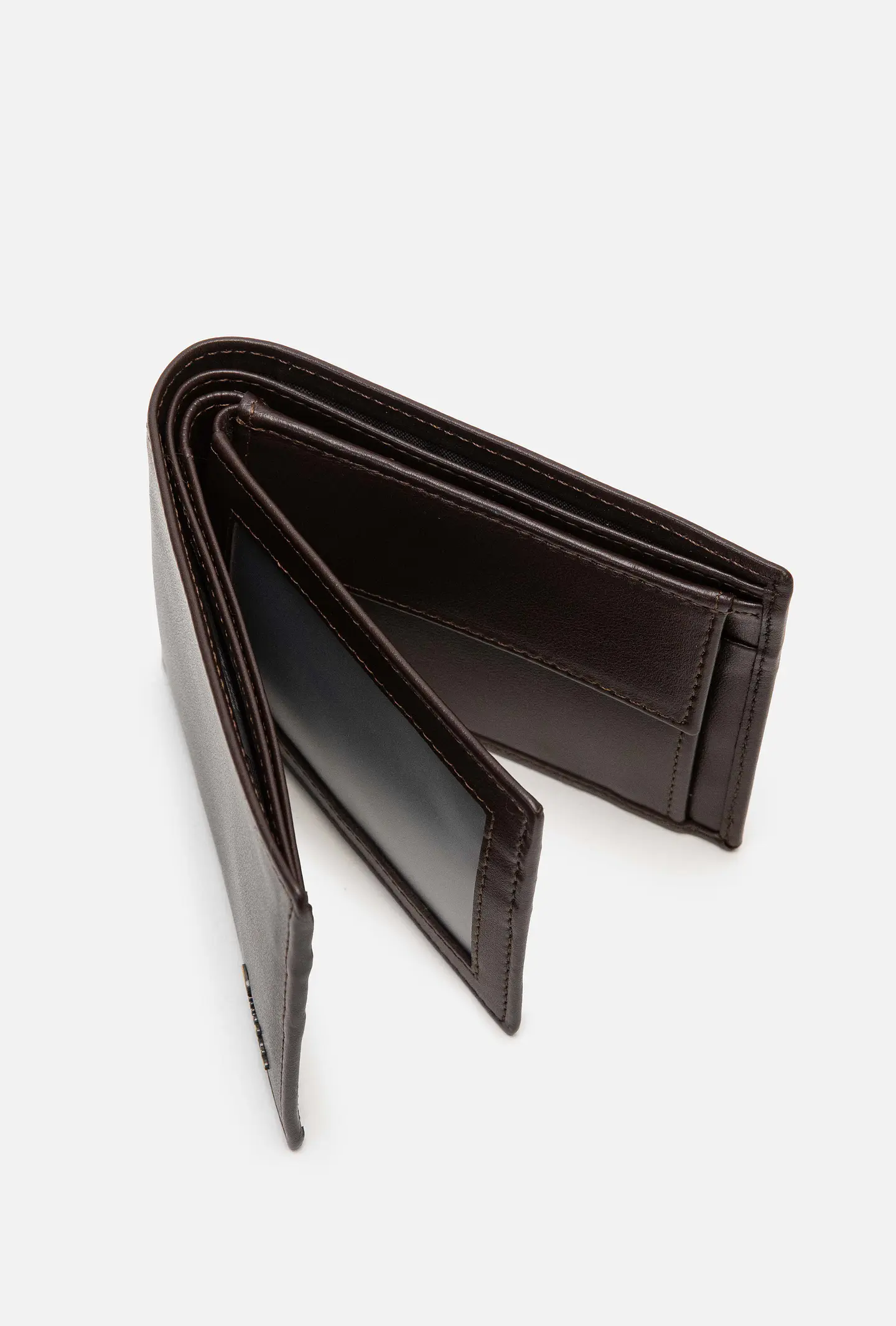 Billetera Cuero Block Snap 11