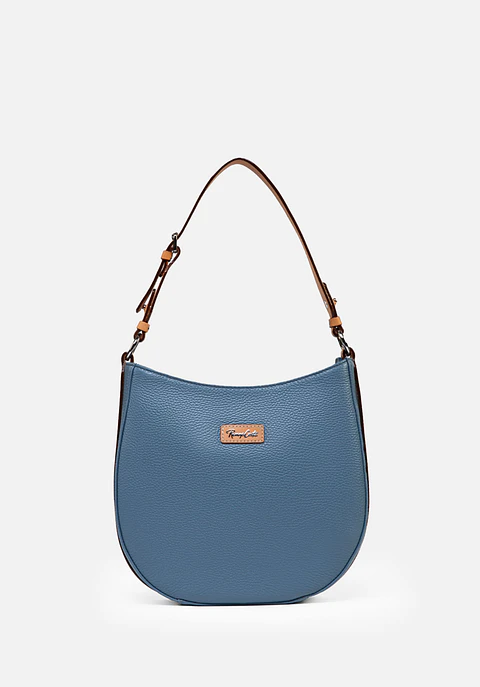 Cartera Oval Leather