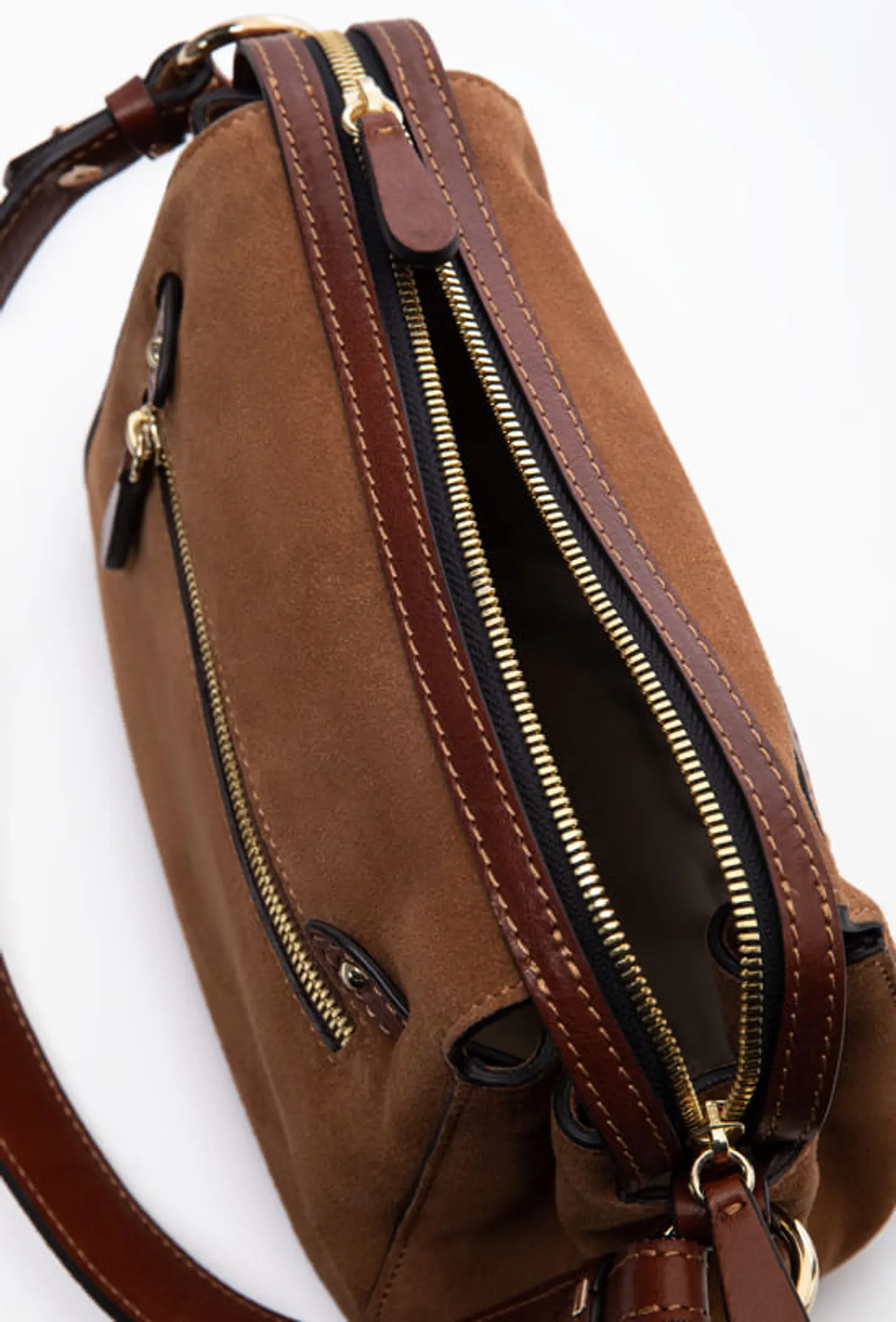 Cartera Cuero Suede 25