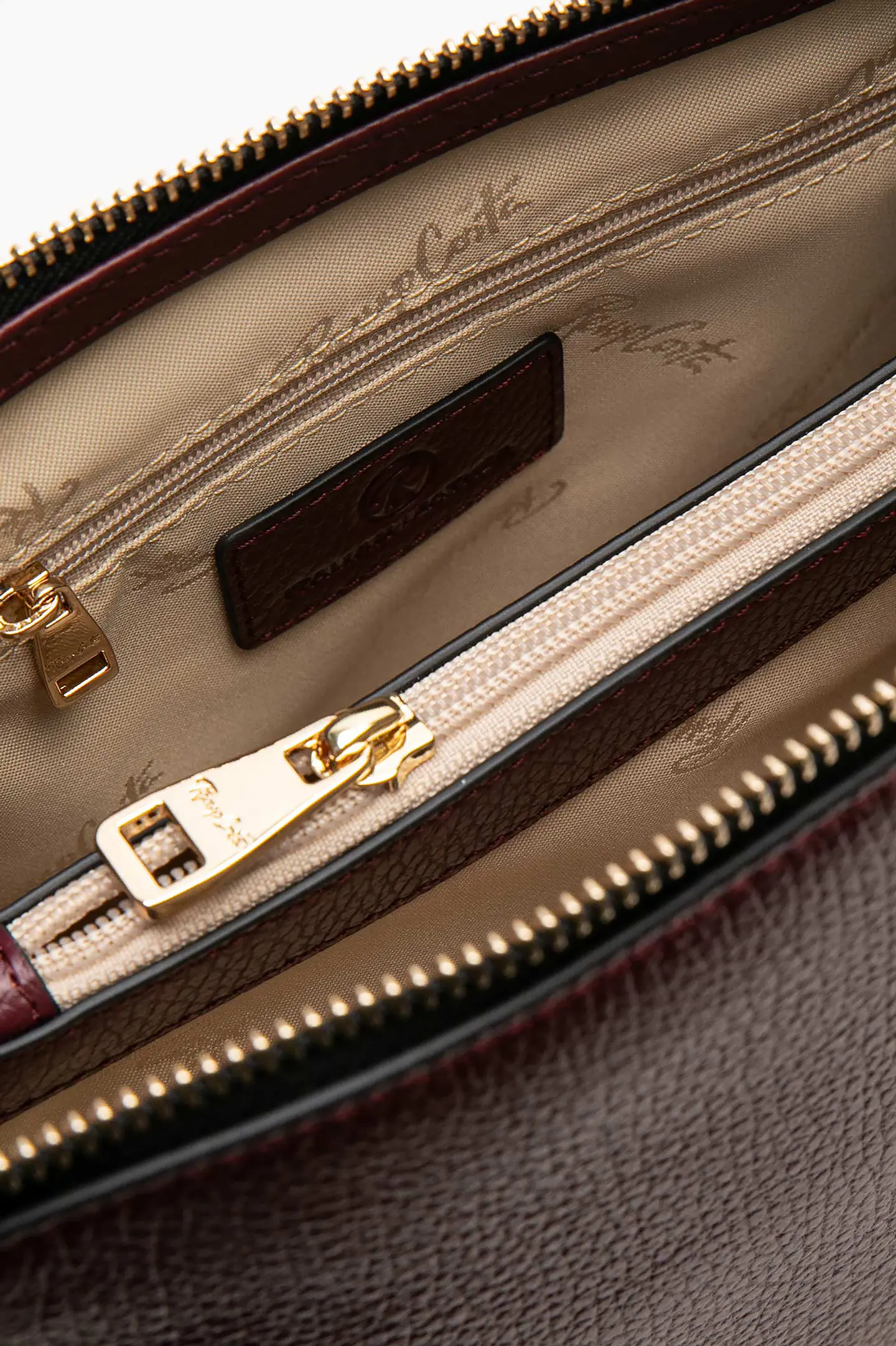 Cartera Cuero Versatil Loop 13