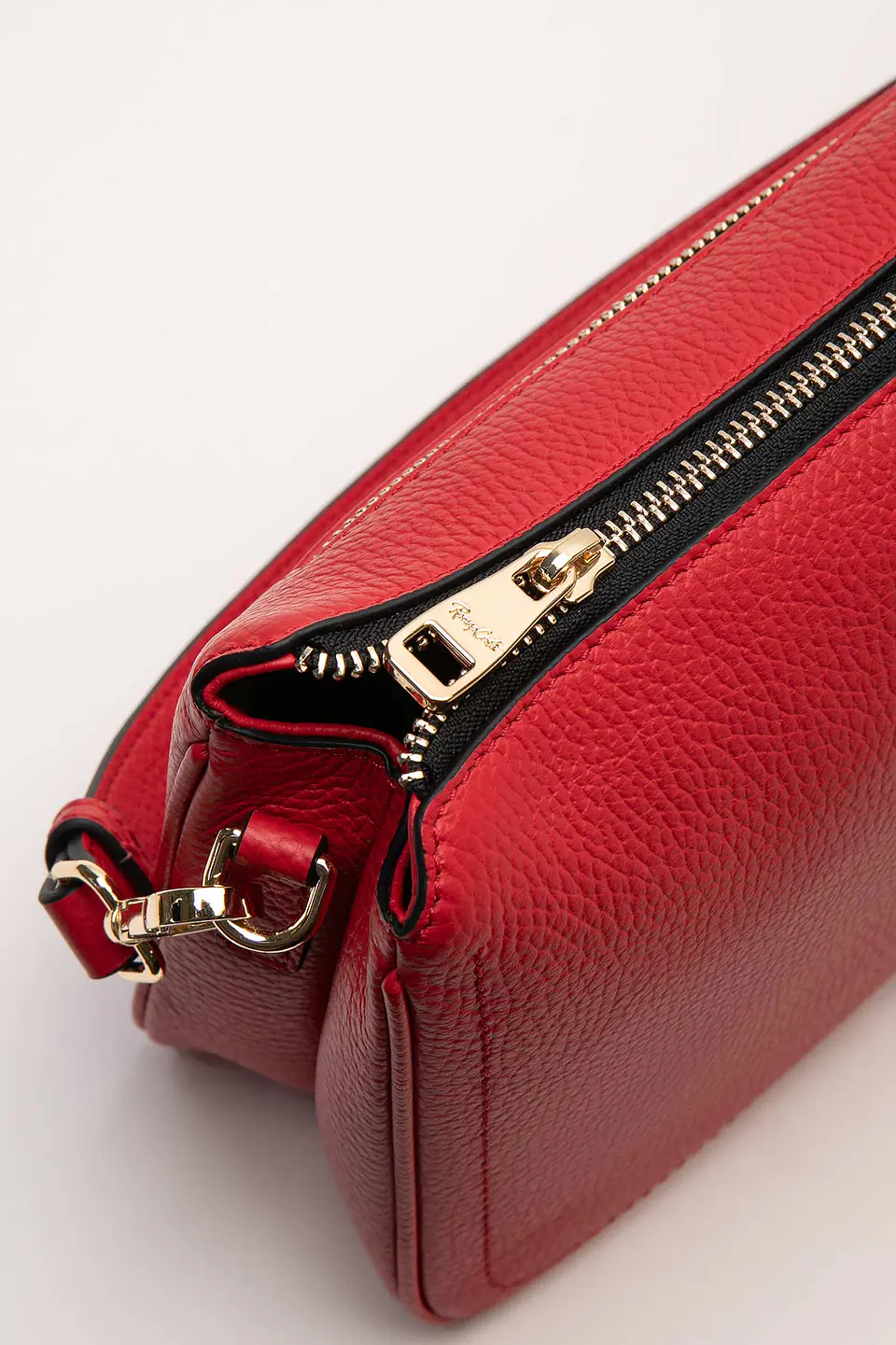 Cartera Cuero Versatil Loop 25