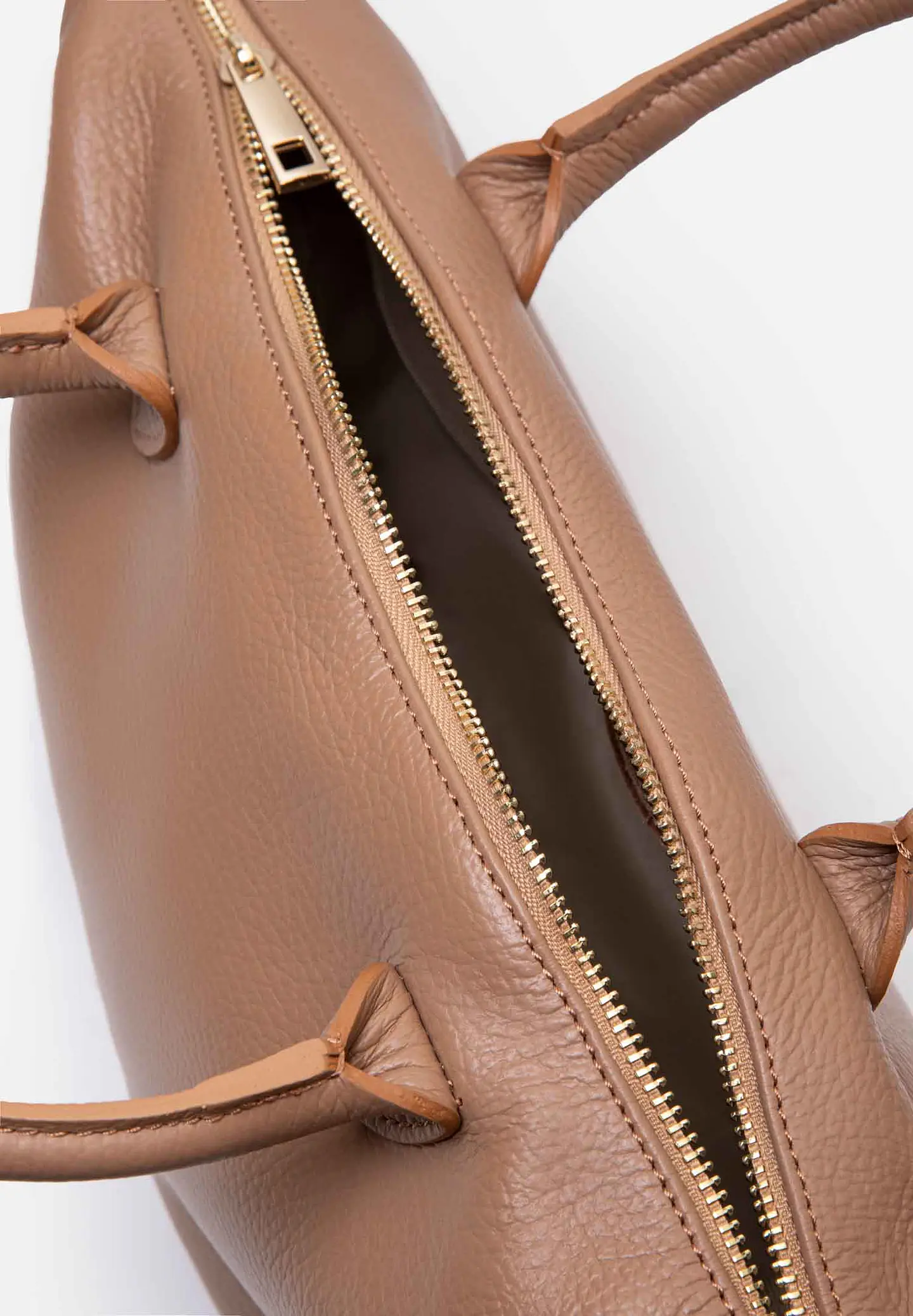 Cartera Soft Tote 31