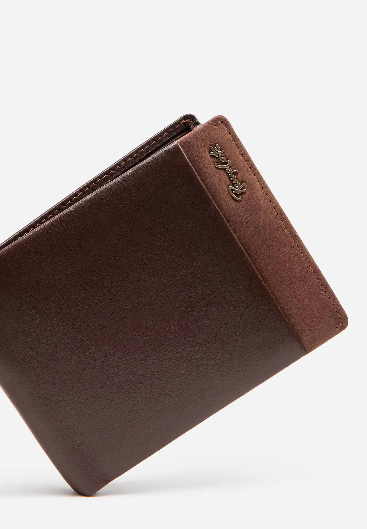 Billetera Axis 16