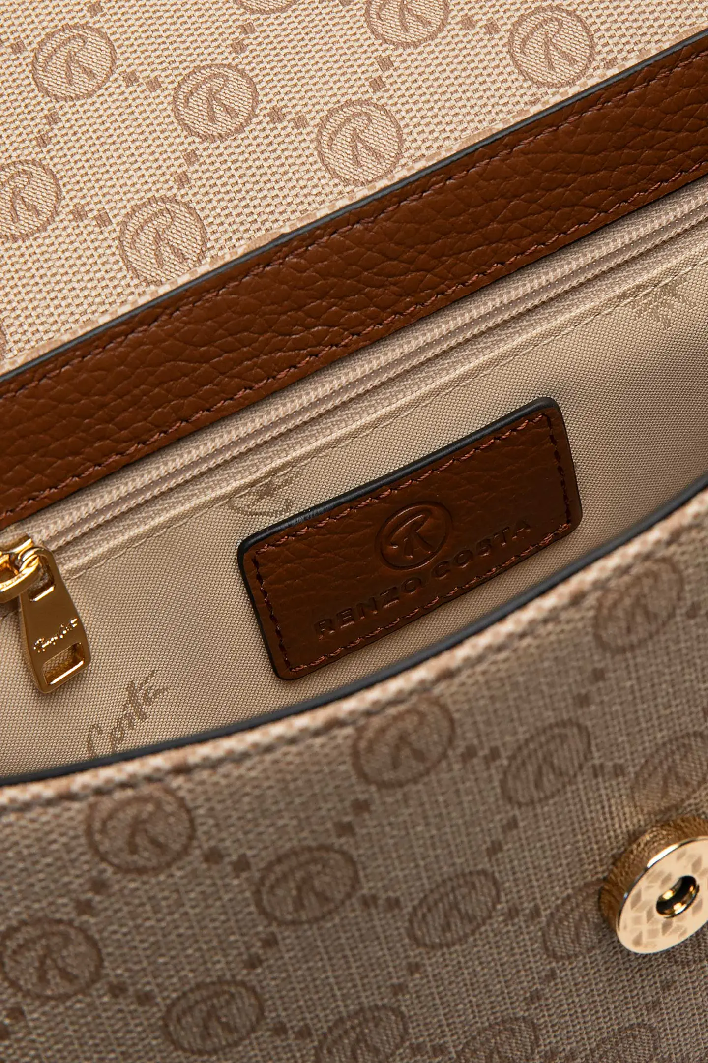 Cartera Monogram Siena Baguette 12