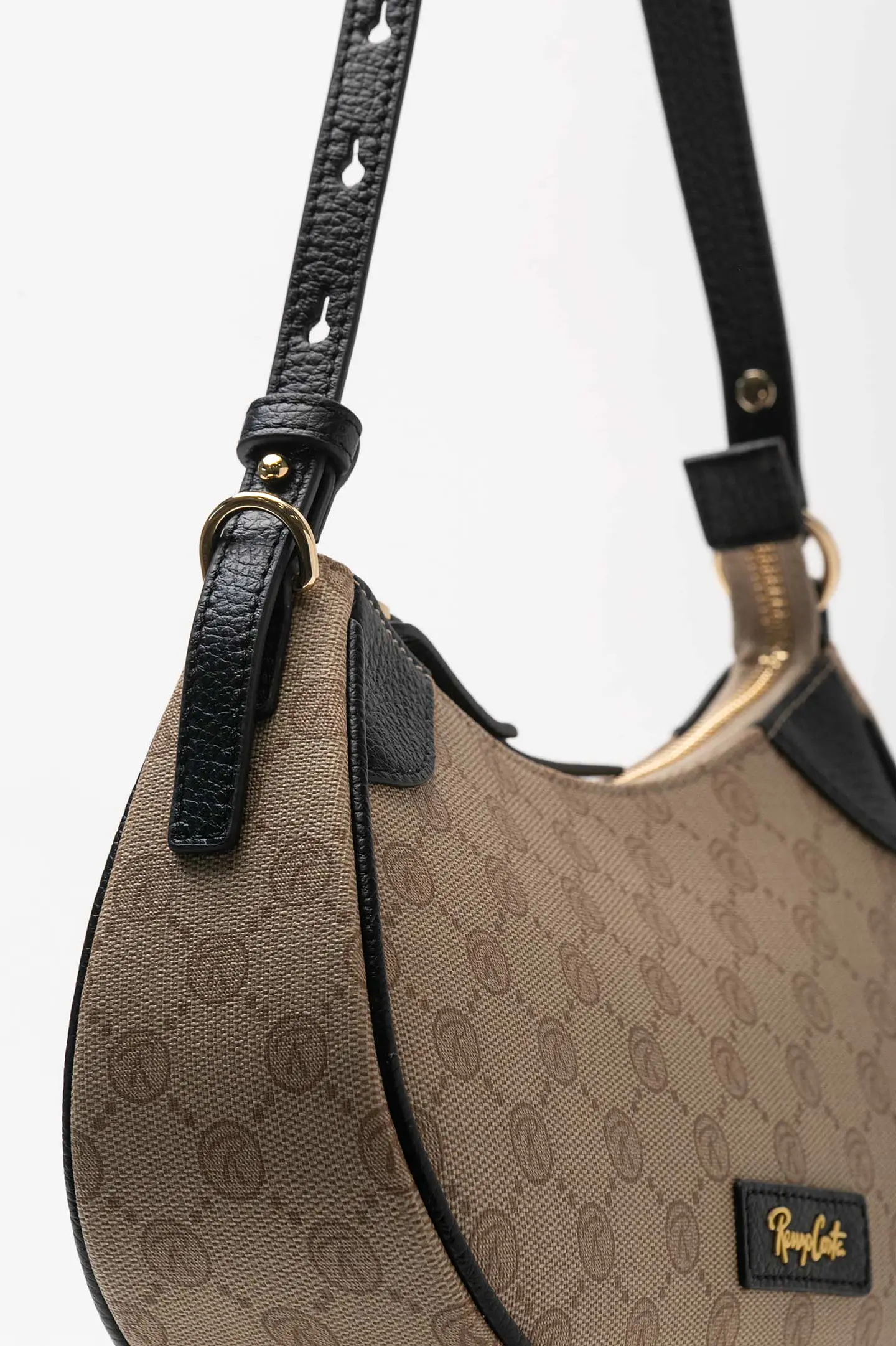 Cartera Monogram Zia Baguette 26