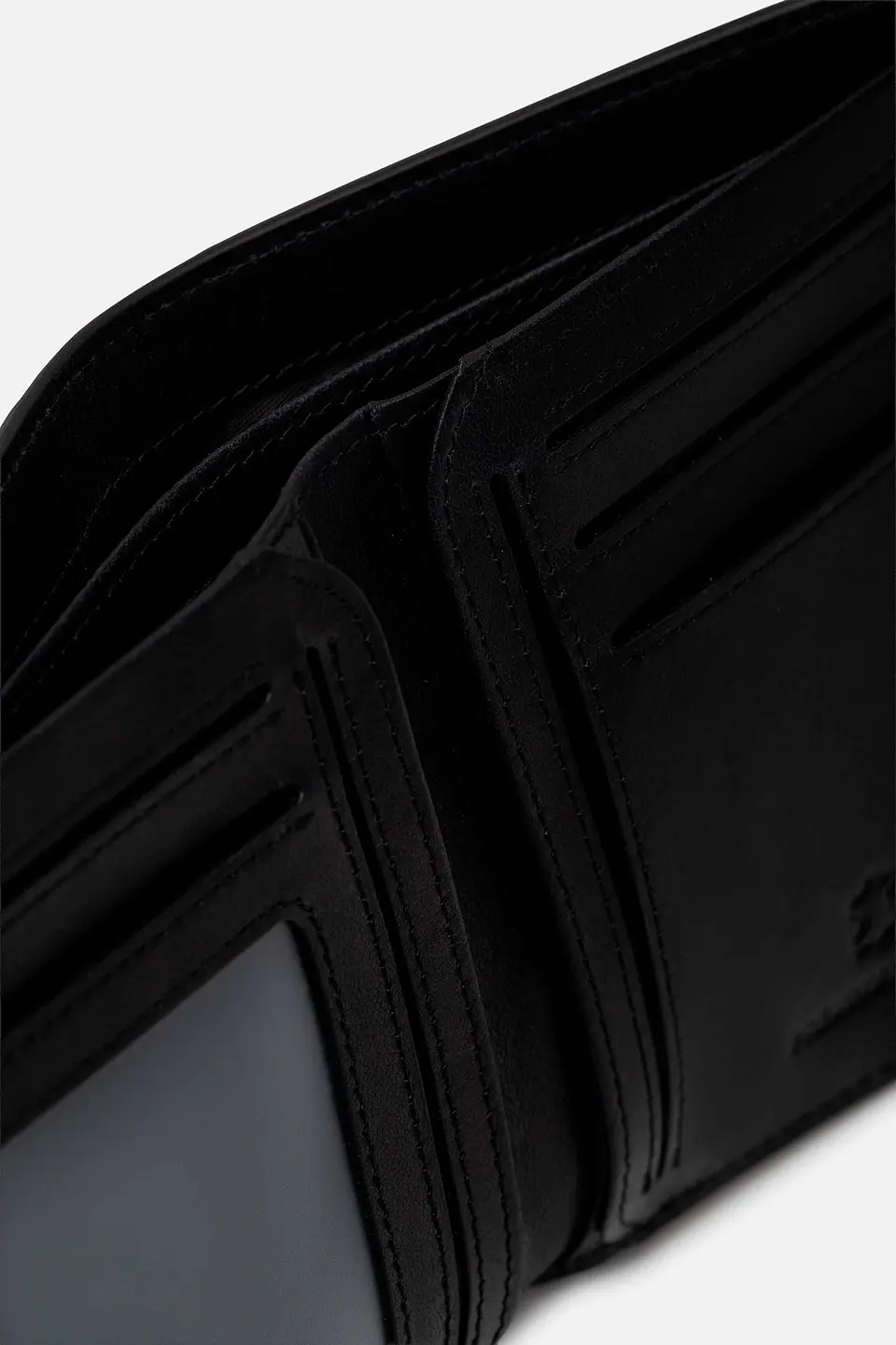 Billetera Cuero Legacy Vertical 13