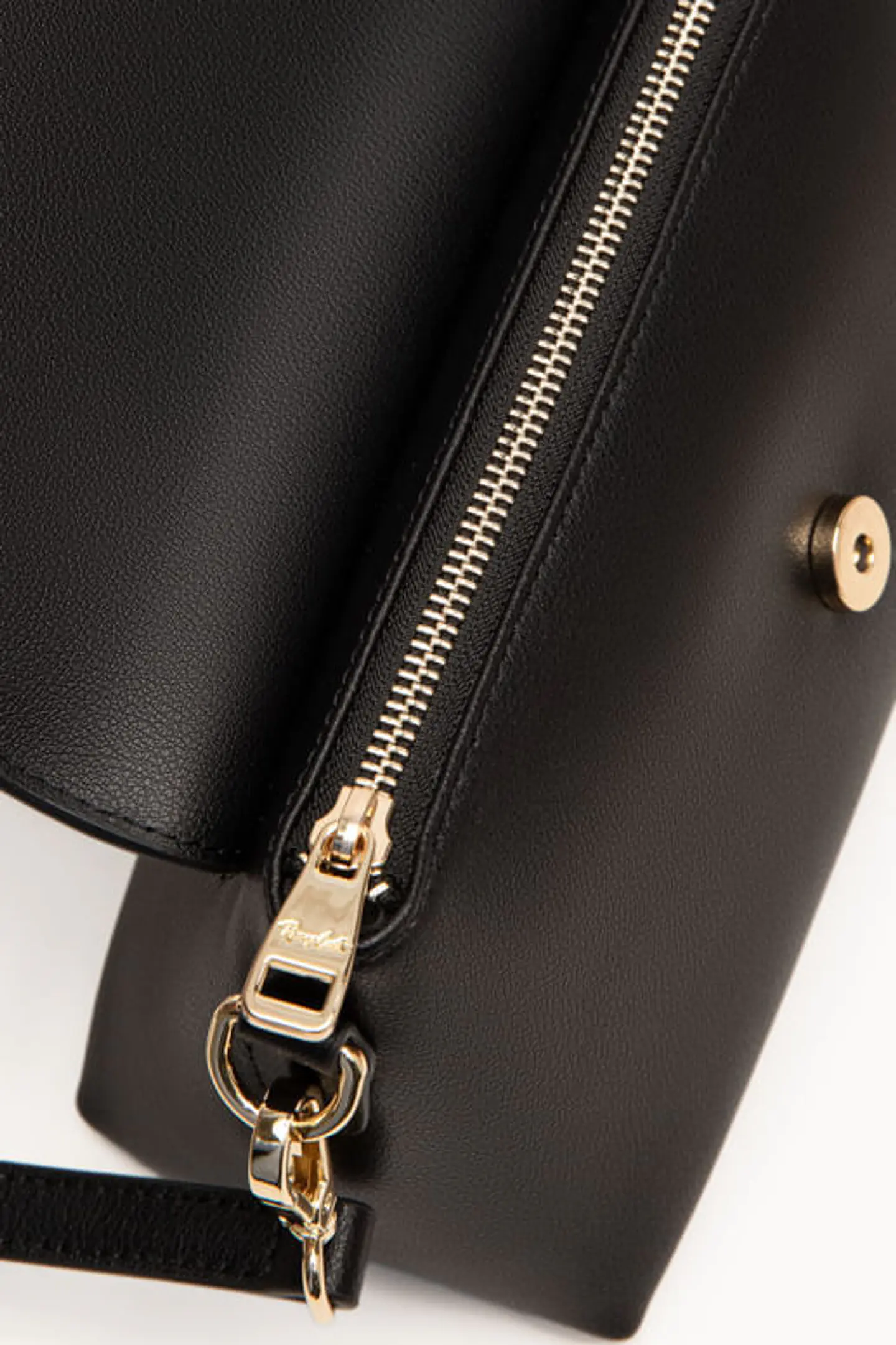 Morral Cuero Petalia 15