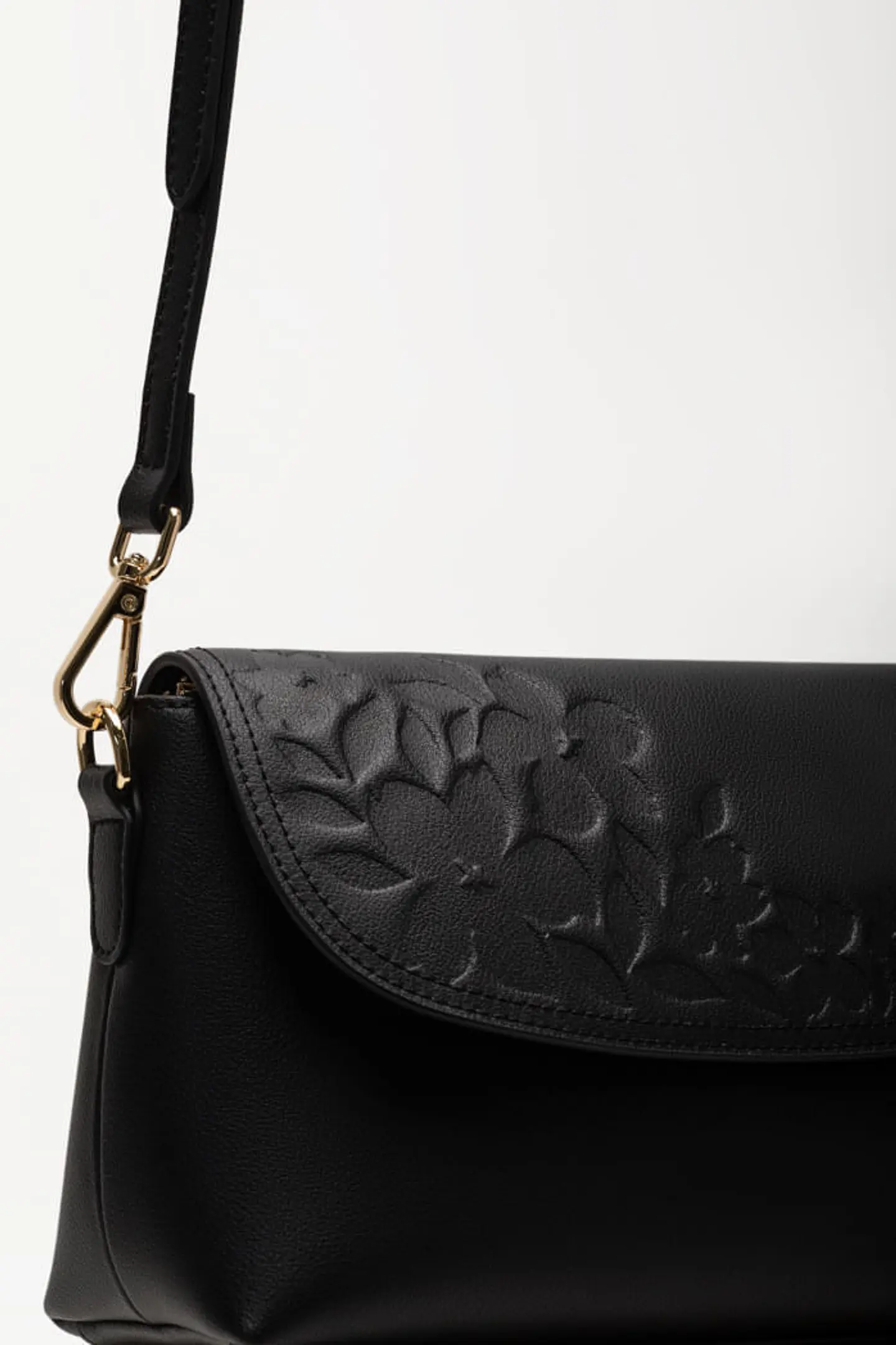 Morral Cuero Petalia 22