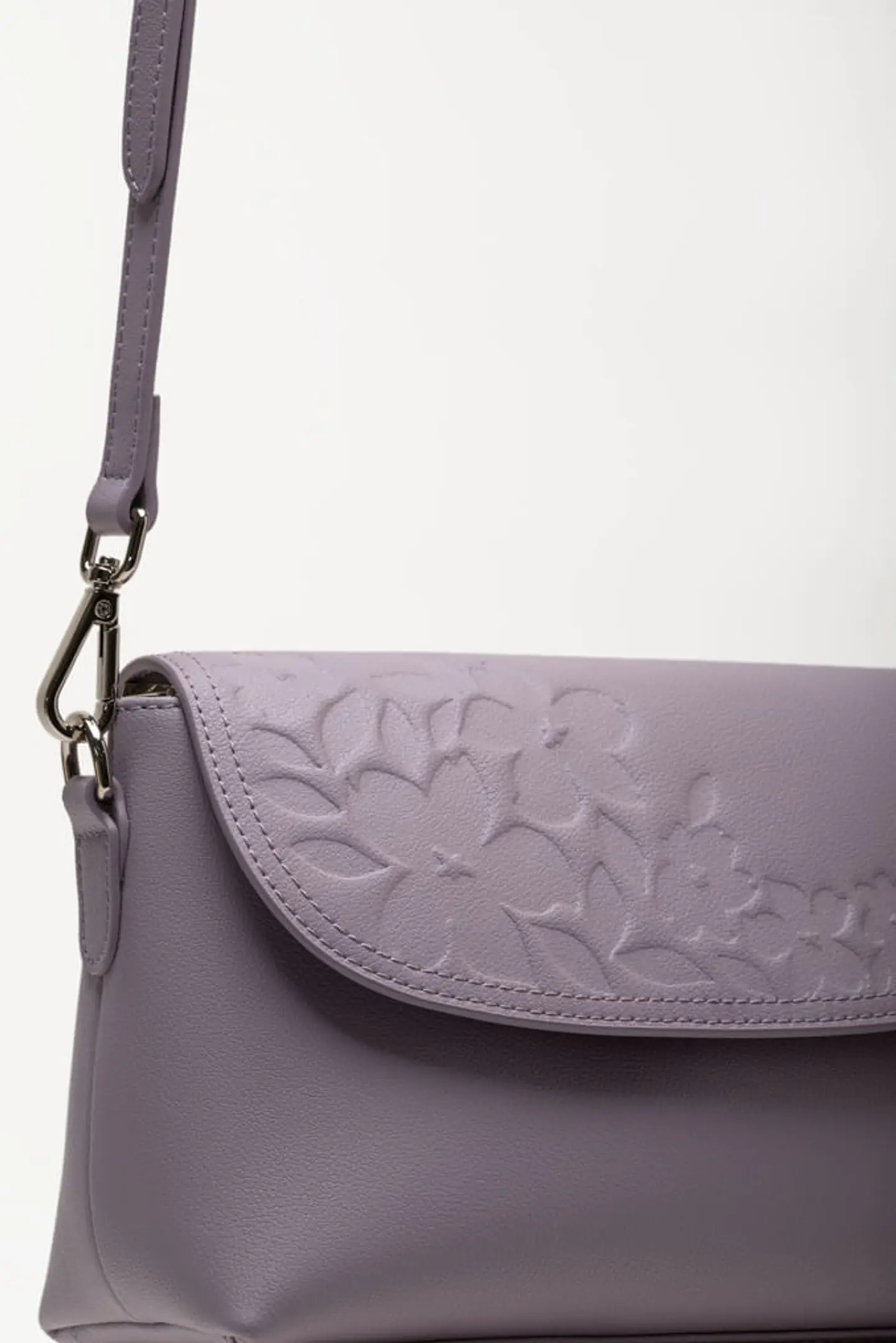 Morral Cuero Petalia 26