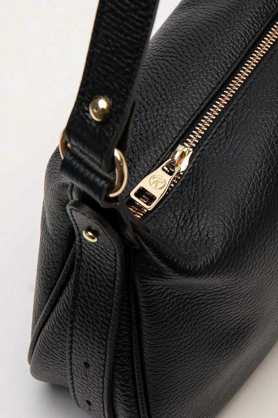 Cartera Cuero Cadence 5