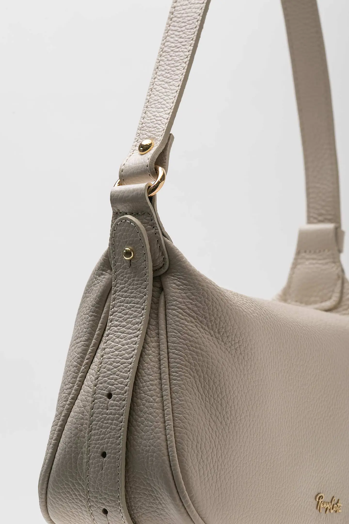 Cartera Cuero Cadence 18