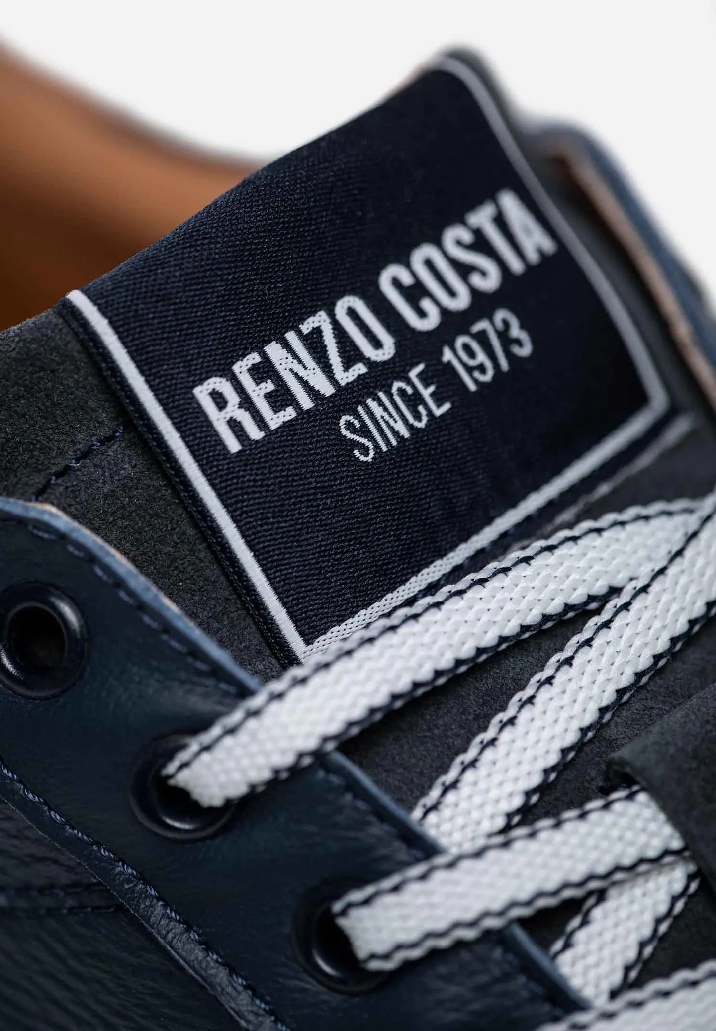 Sneakers Urban Classic 26