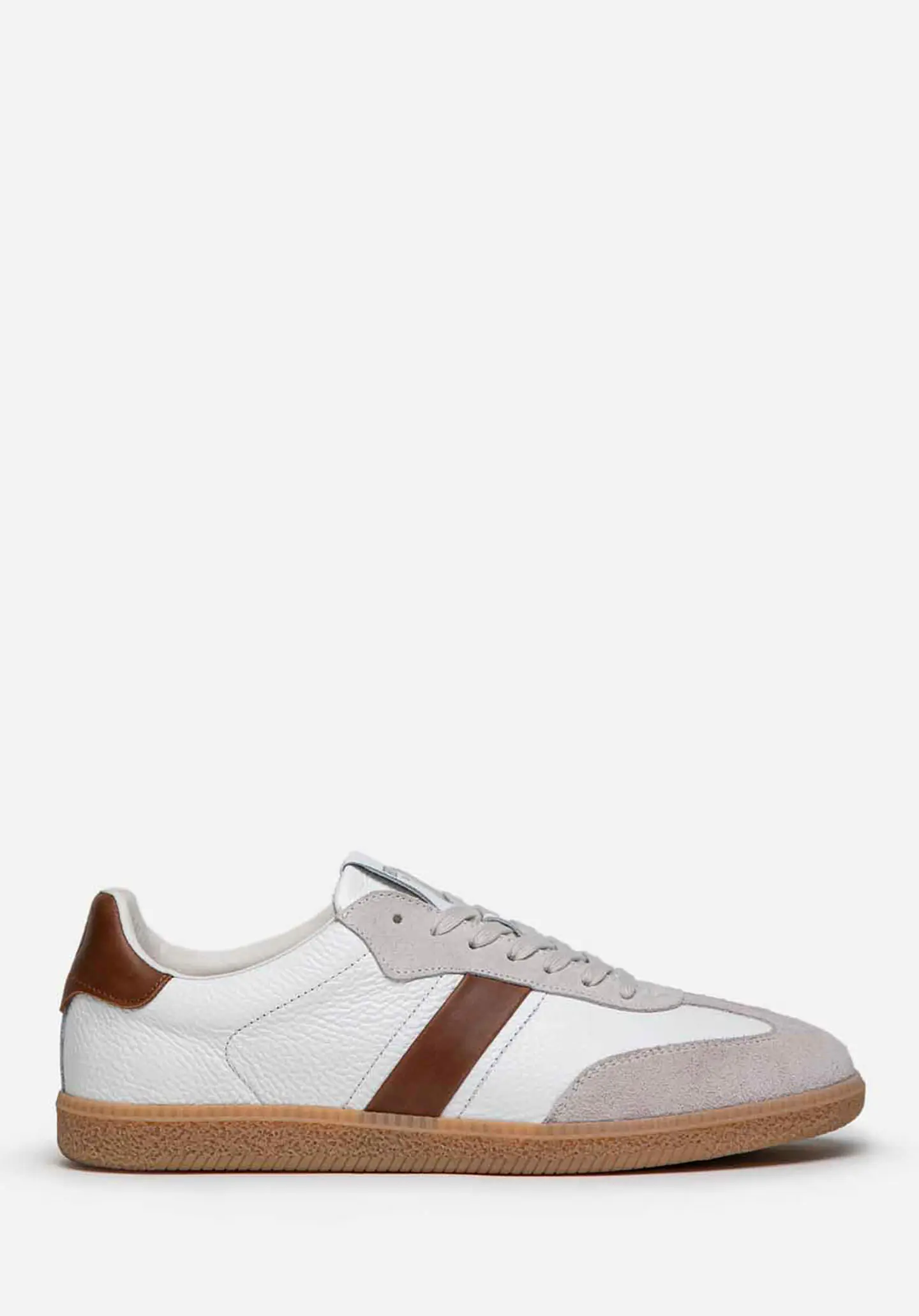 Sneakers Axis 131