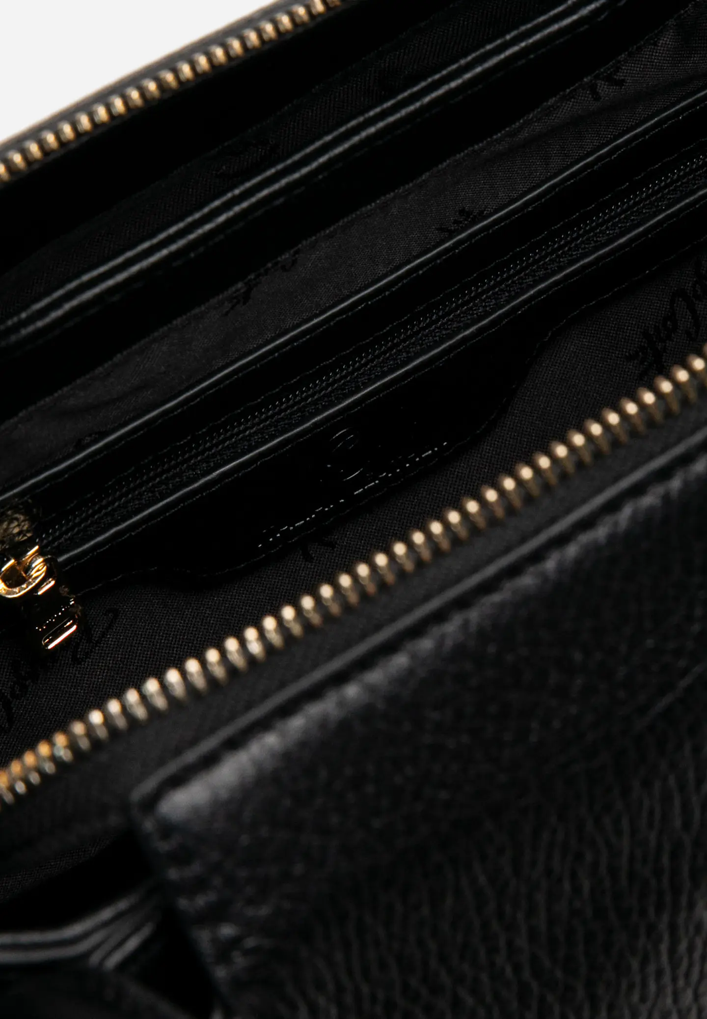 Cartera Cuero Nova Strap 43