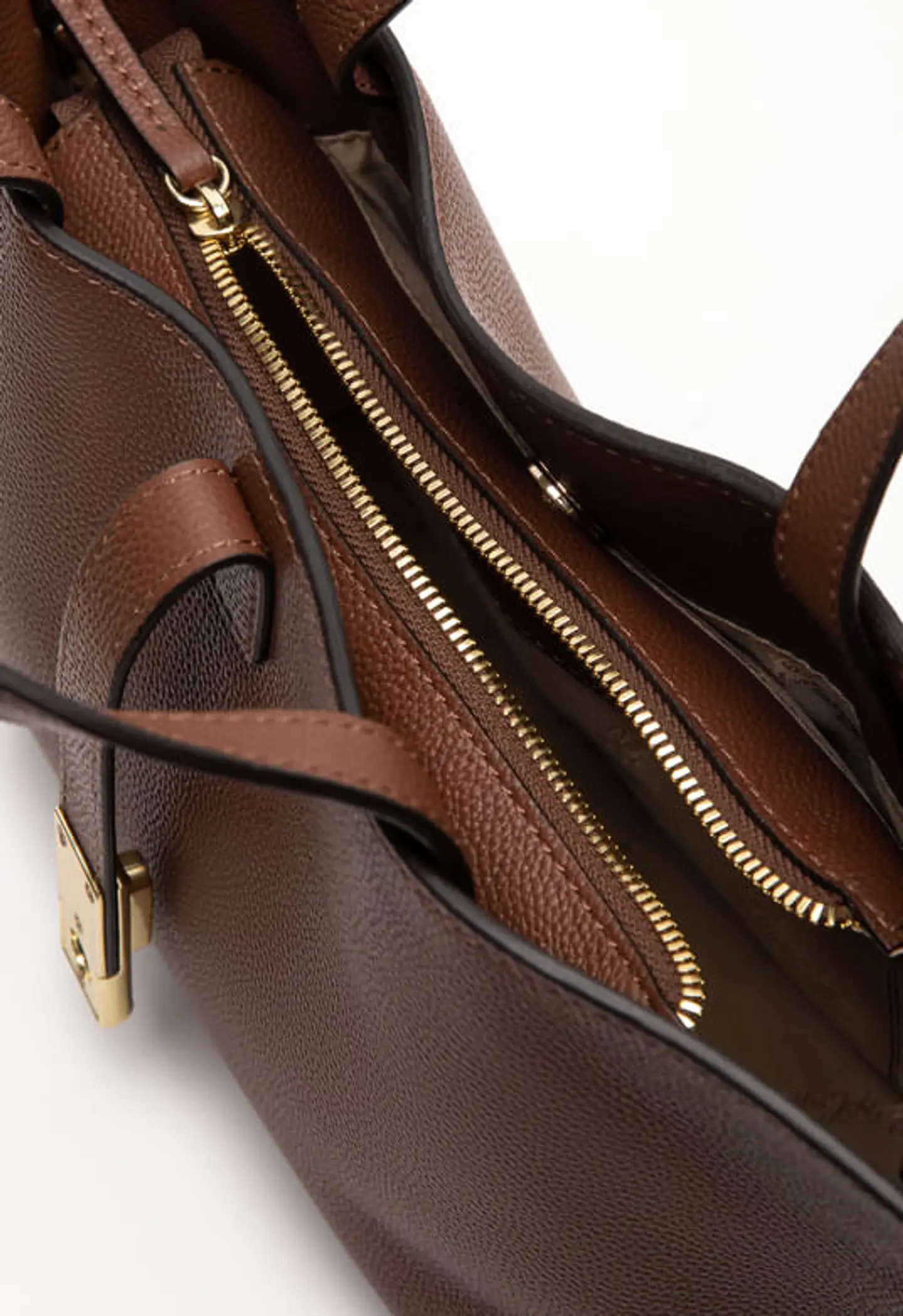 Cartera Cuero Grainy Essence Mini 15