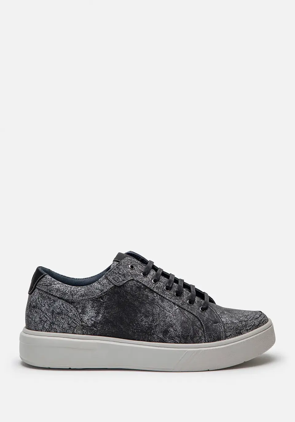Sneakers Cuero Nebula 24