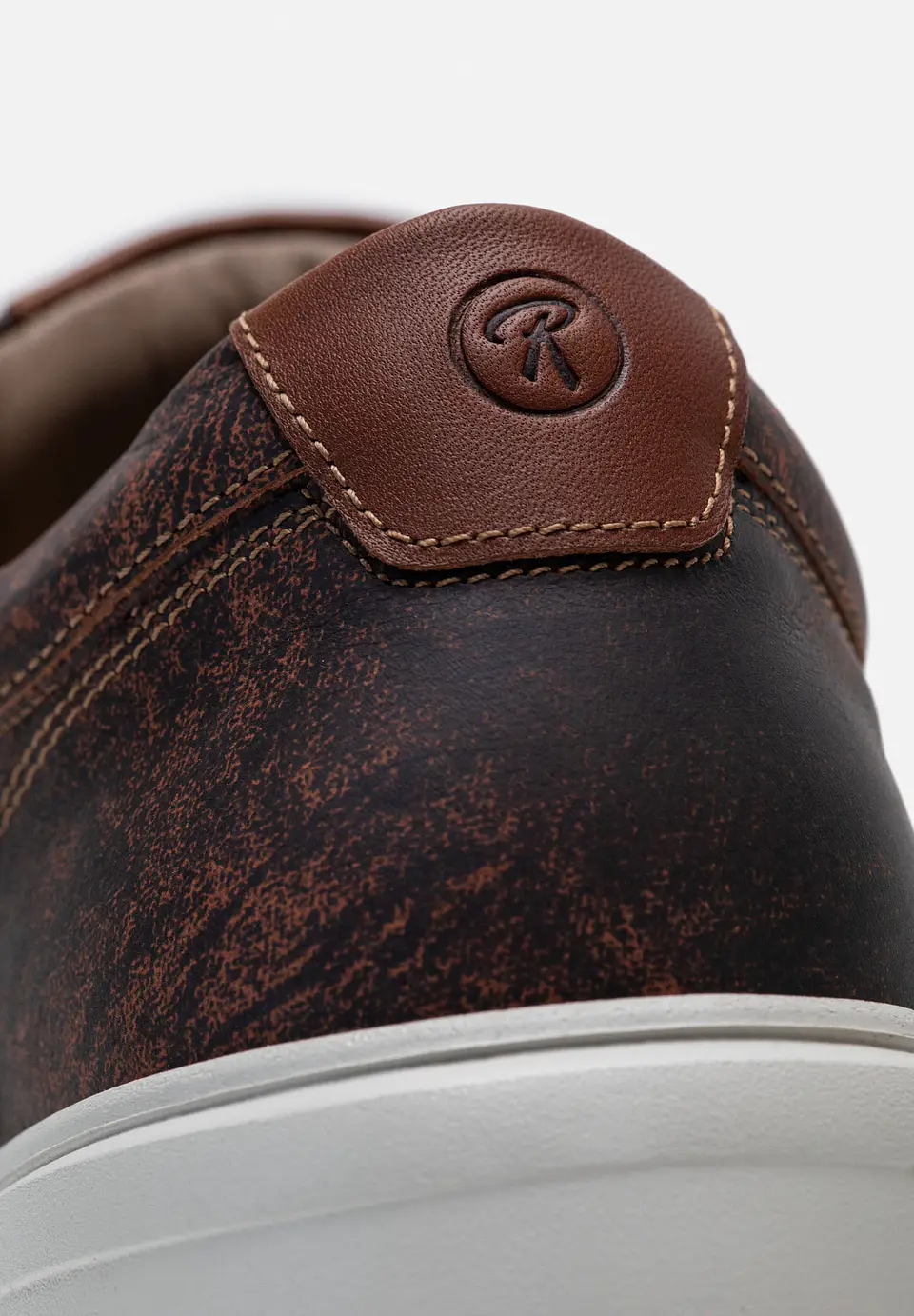 Sneakers Cuero Nebula 27