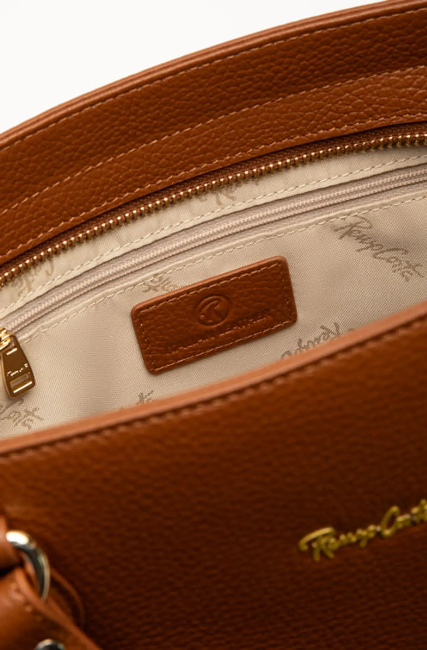 Cartera Cuero Tote Duna 24
