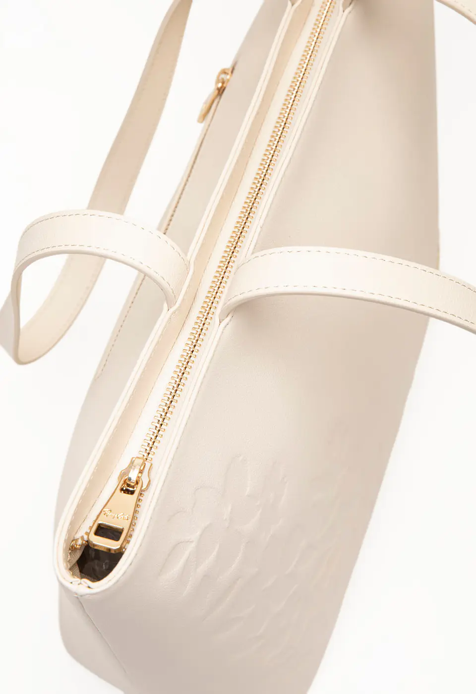 Cartera Cuero Tote Petalia 13