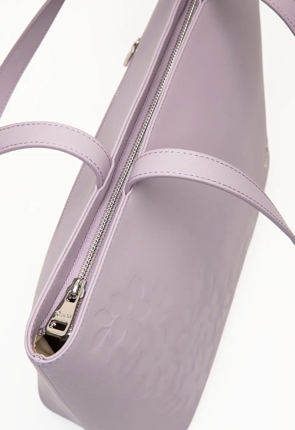Cartera Cuero Tote Petalia 36