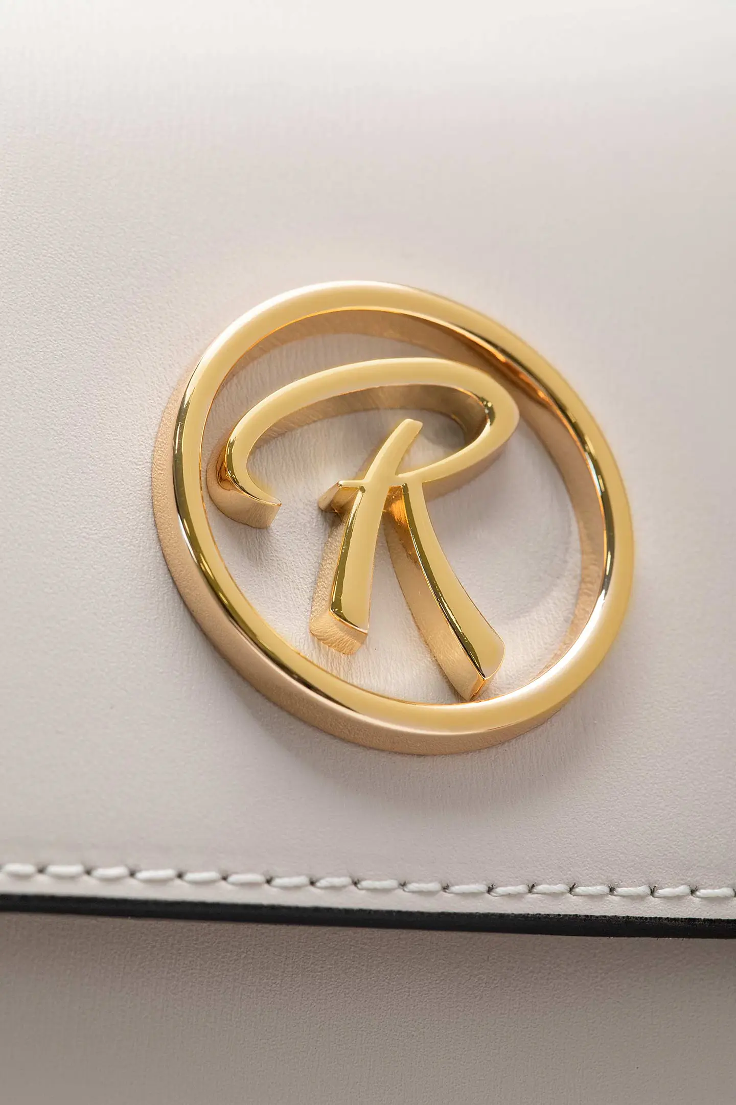 Cartera Cuero Riva 17