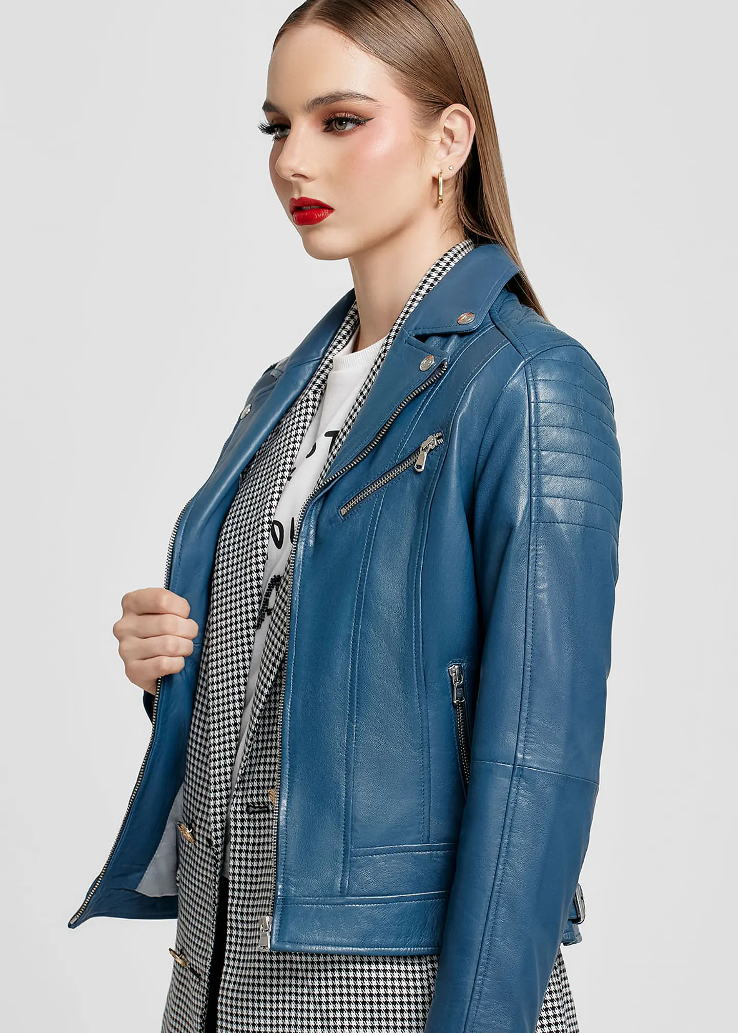 Casaca Estilo Biker En Cuero Color Entero 36
