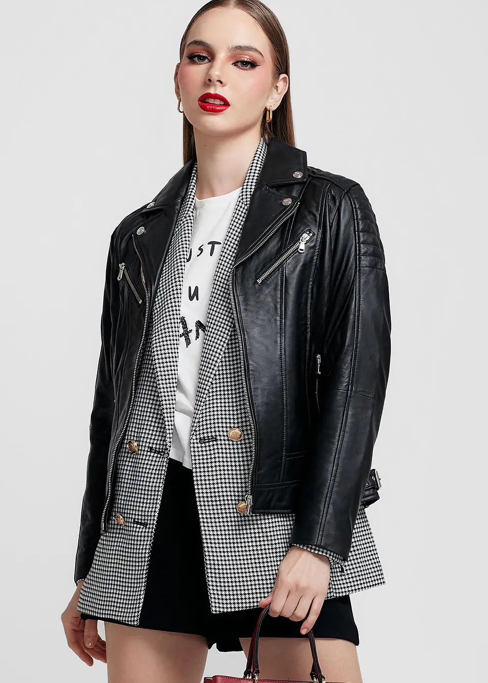 Casaca Estilo Biker En Cuero Color Entero 44
