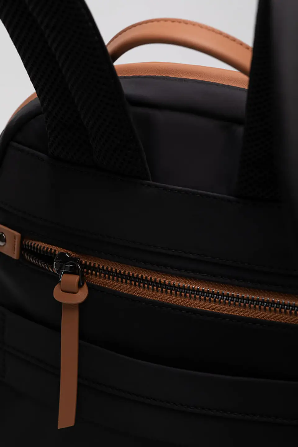 Mochila Urban Nylon 18