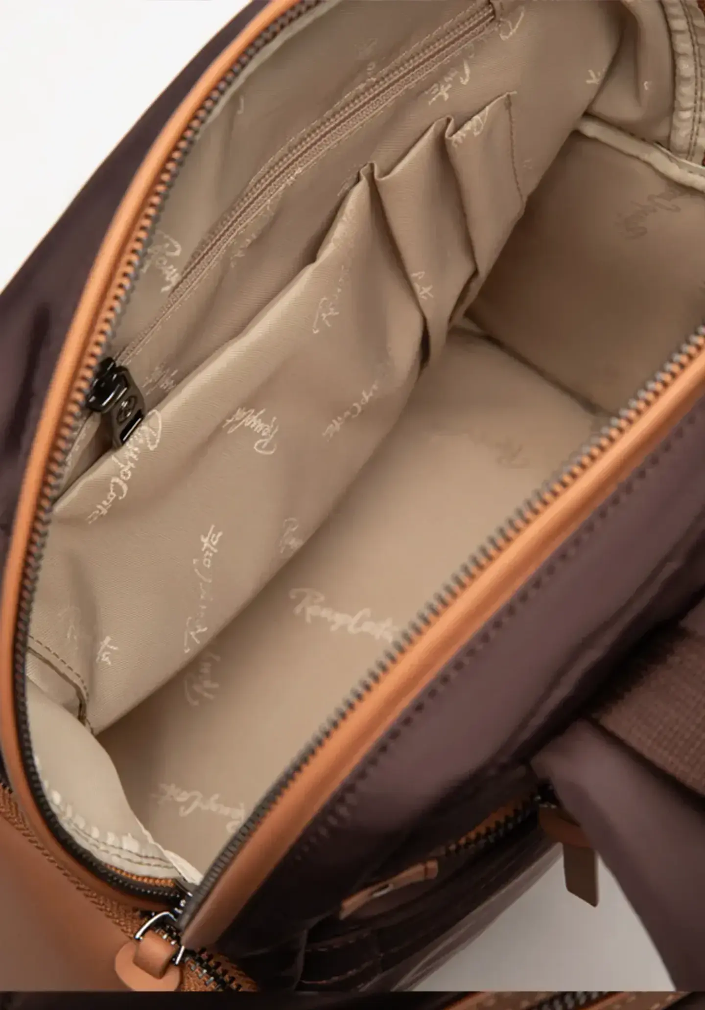 Mochila Urban Nylon 32