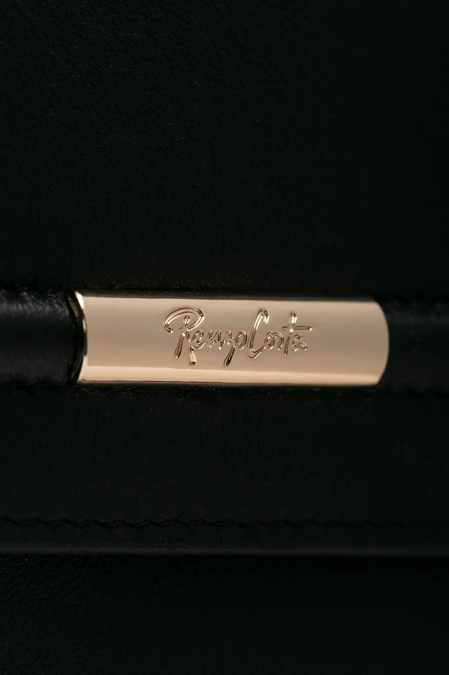 Billetera Cuero Soft Touch Midi 4