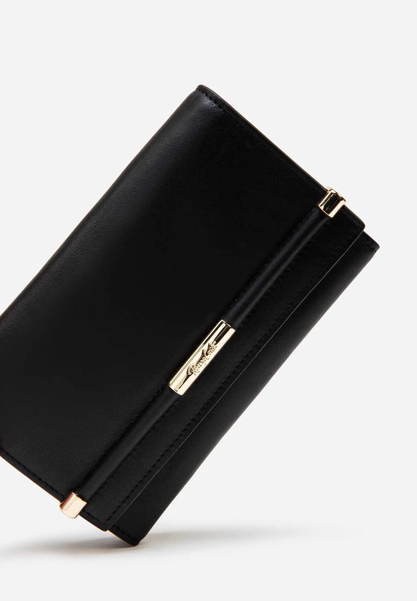 Billetera Cuero Soft Touch Midi 37