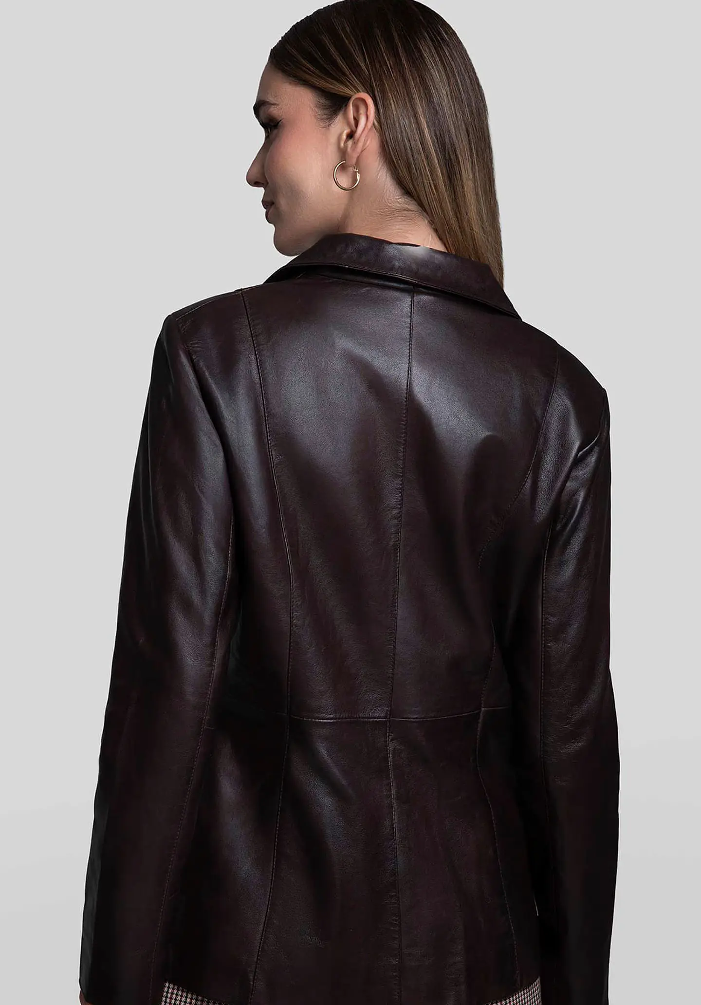 Saco Cuero Essence 16