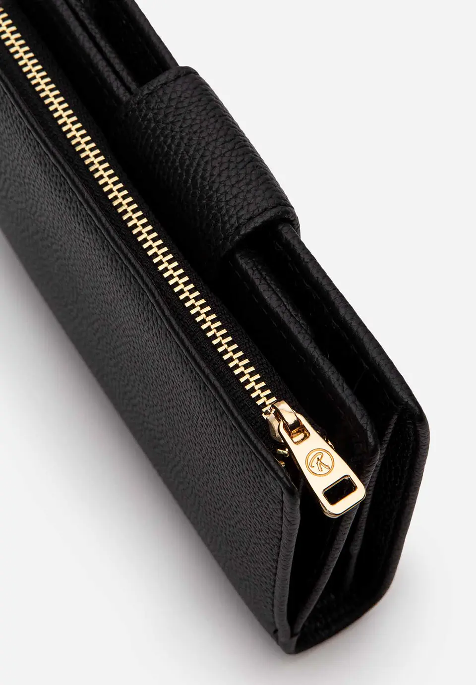 Billetera Cuero Grainy Essence Midi 20