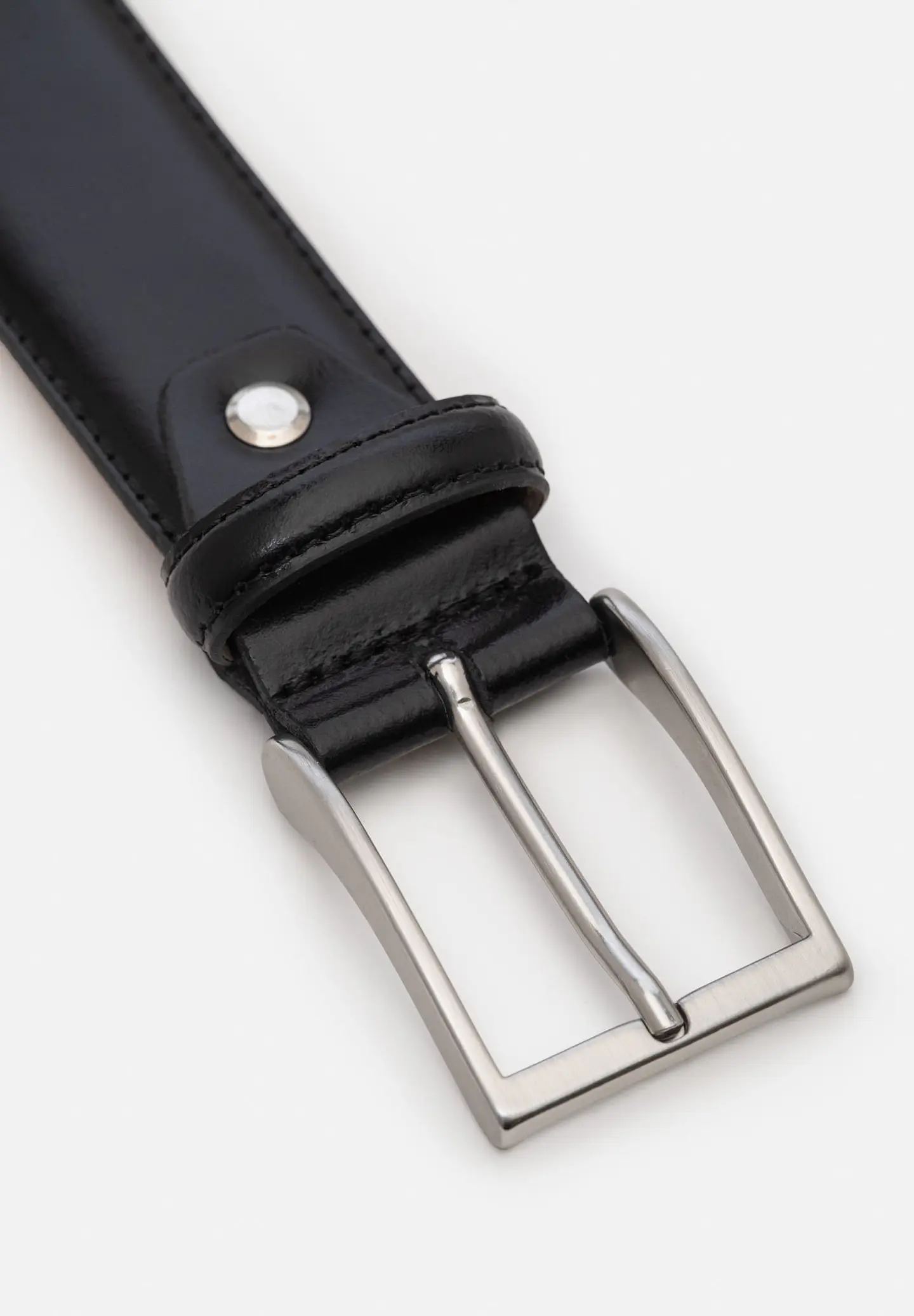 Correa De Cuero Classic 16