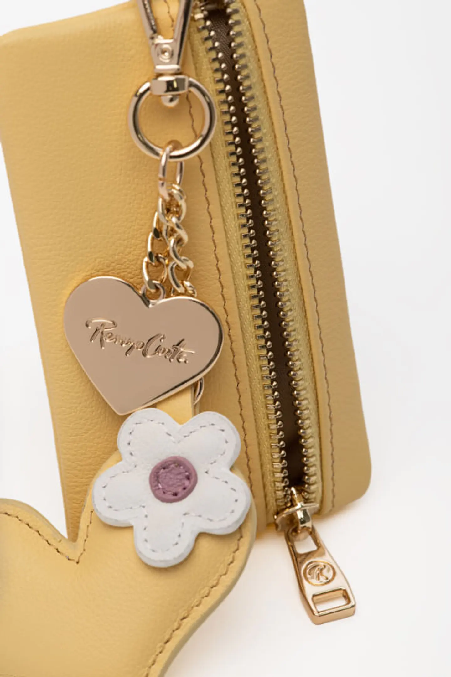 Charm Love Pocket 3