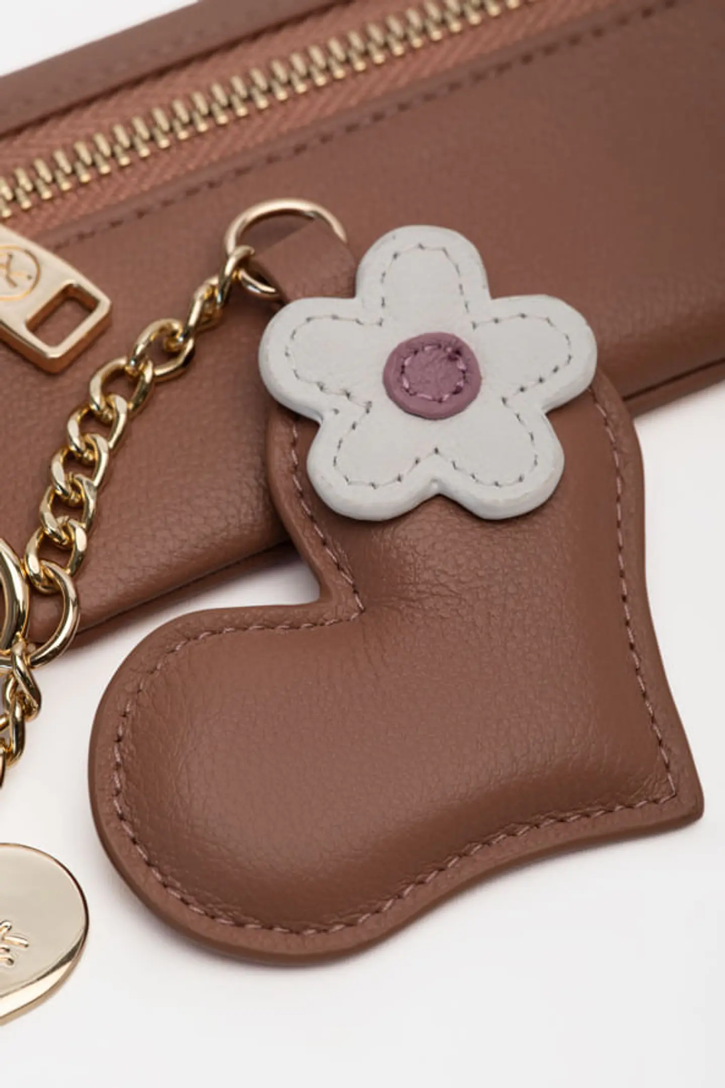 Charm Love Pocket 17