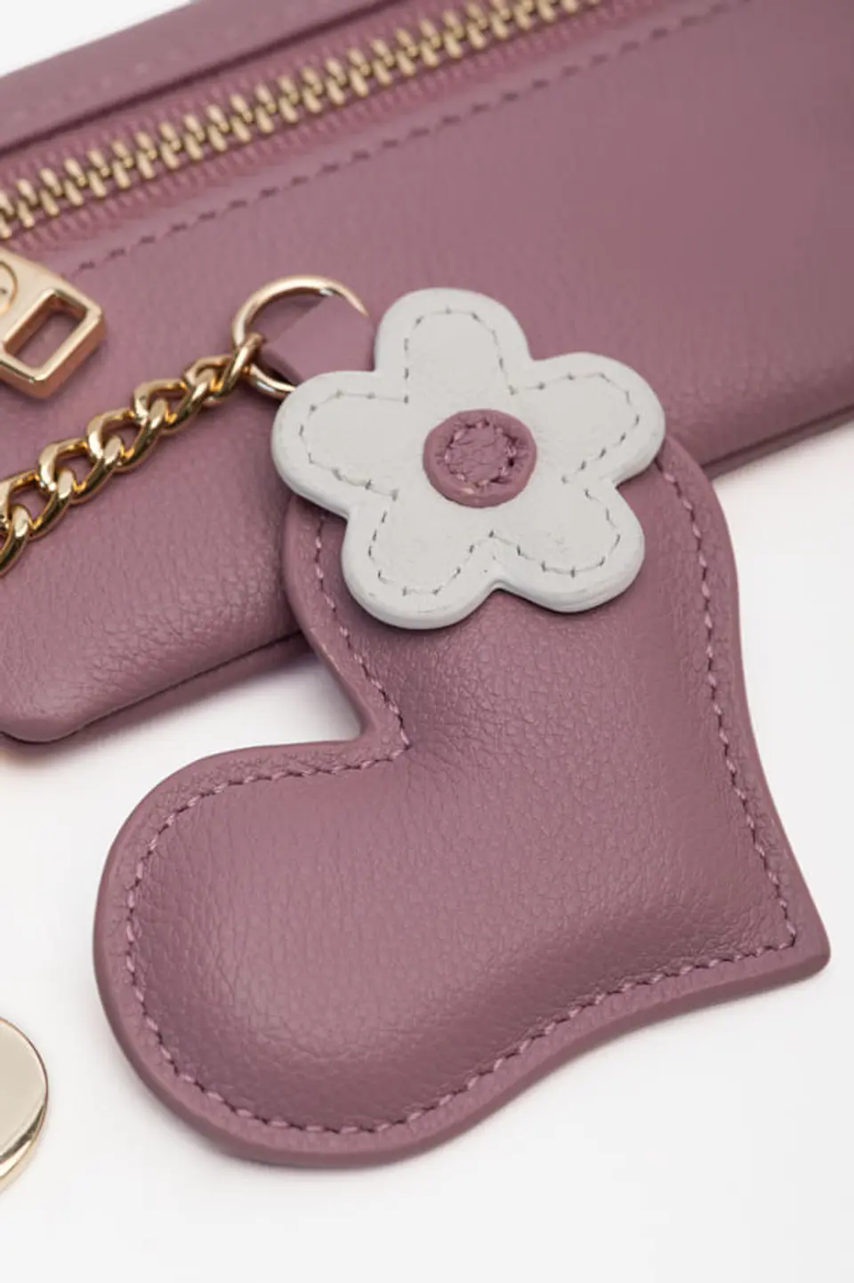 Charm Love Pocket 18