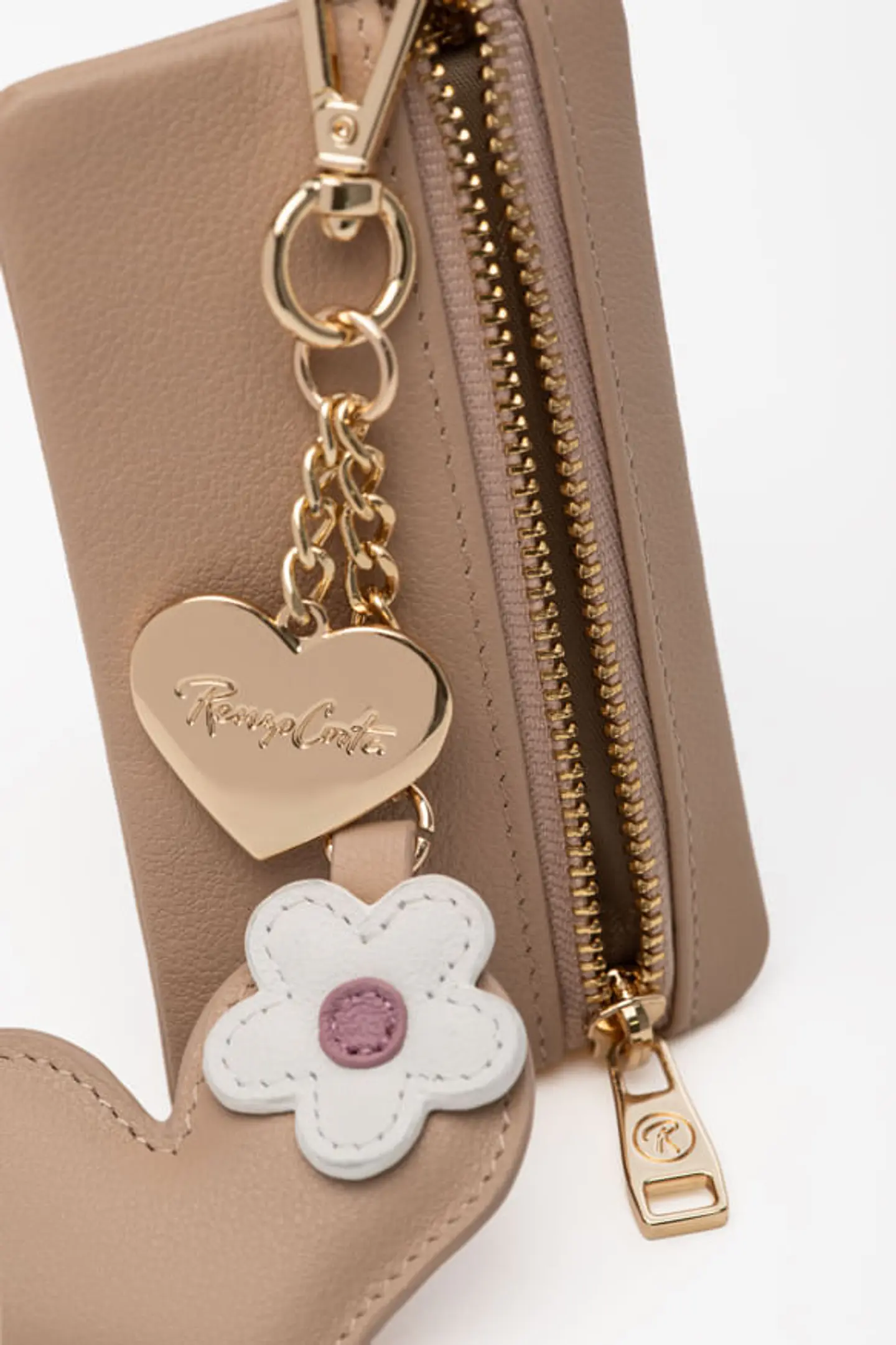 Charm Love Pocket 47