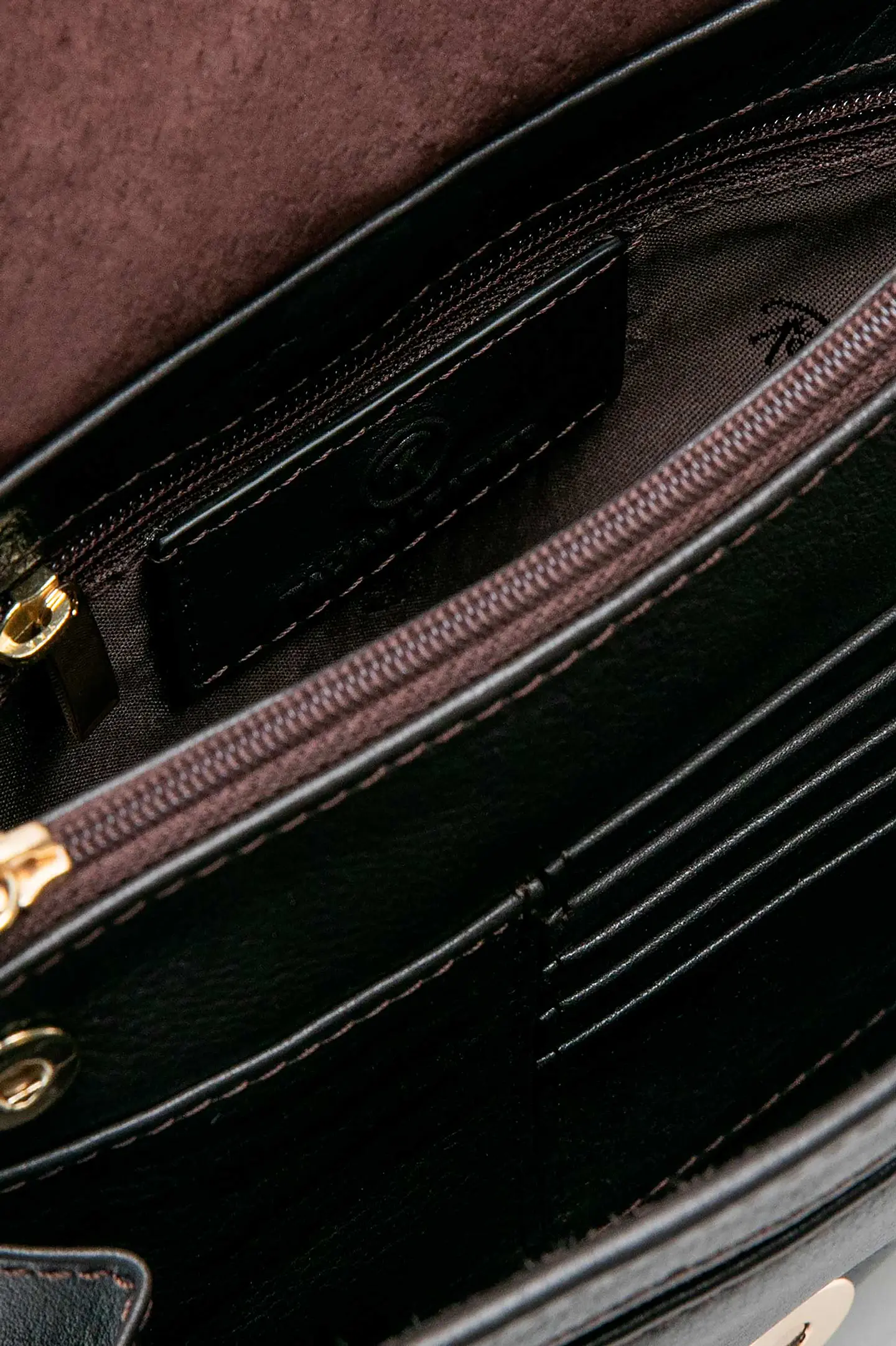 Morral De Cuero Duo Charm 10