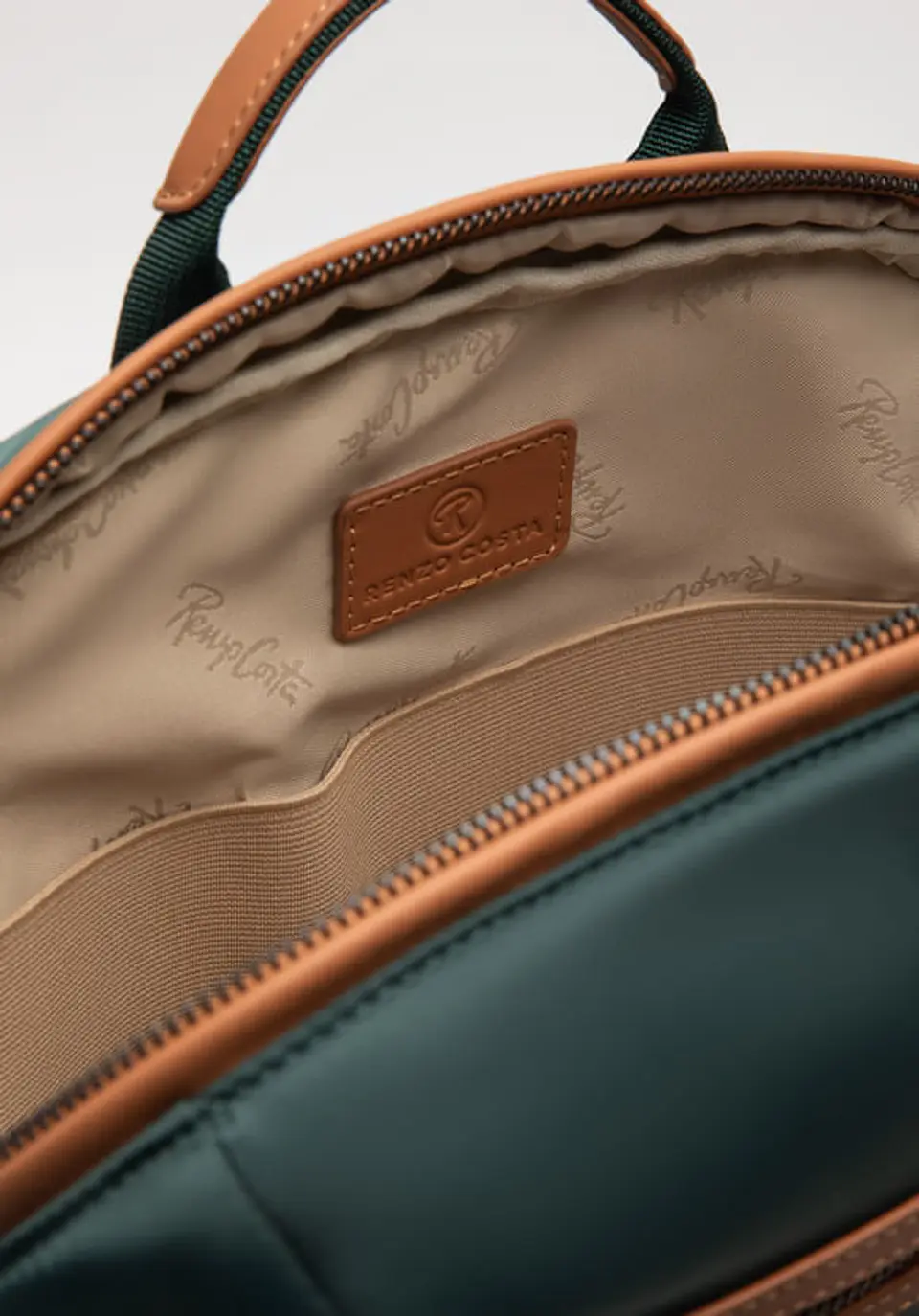 Mochila Urban Nylon 18
